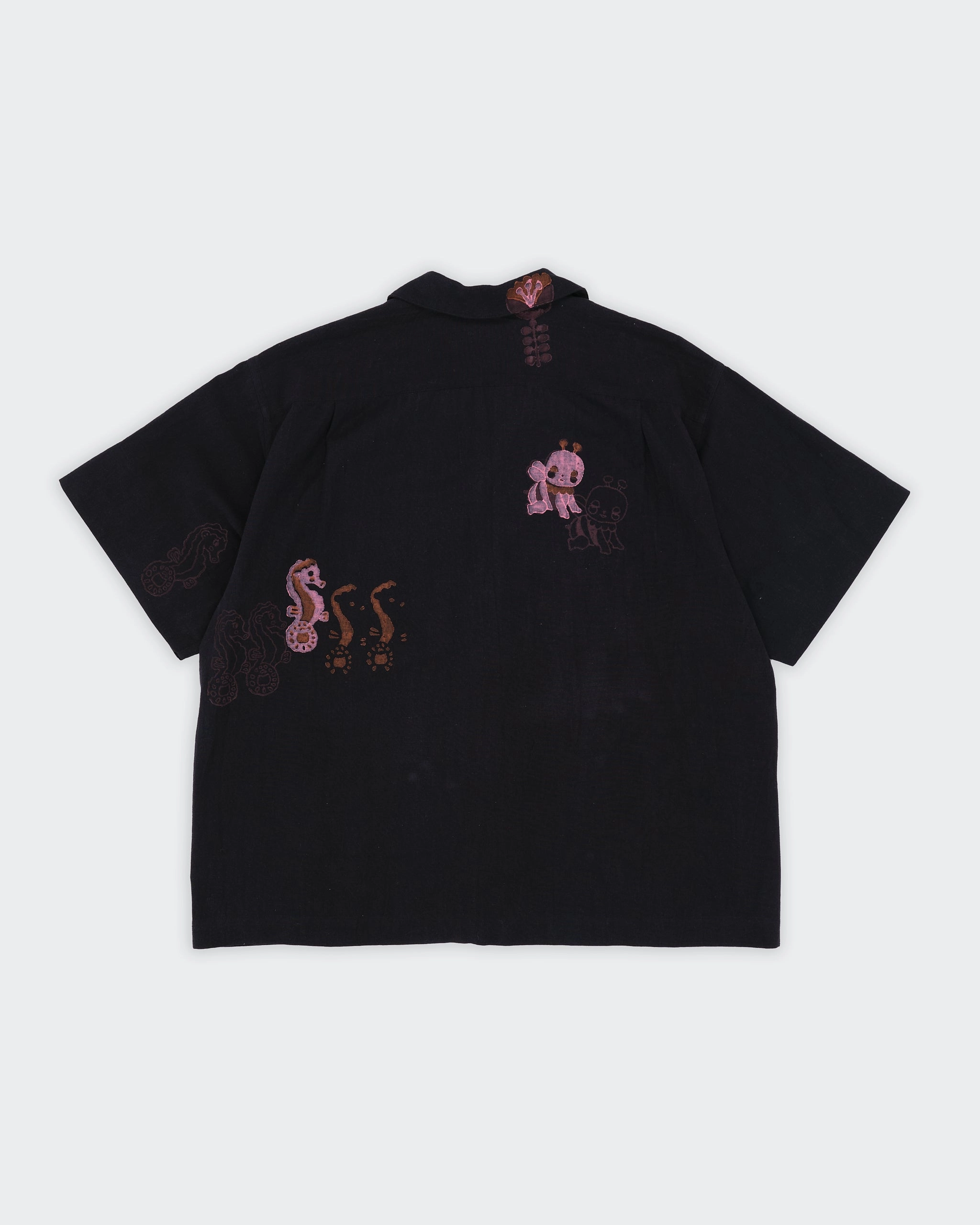 Greetings Shirt SS - Black Earth Trip Chill Fit Non Restrictive Armhole