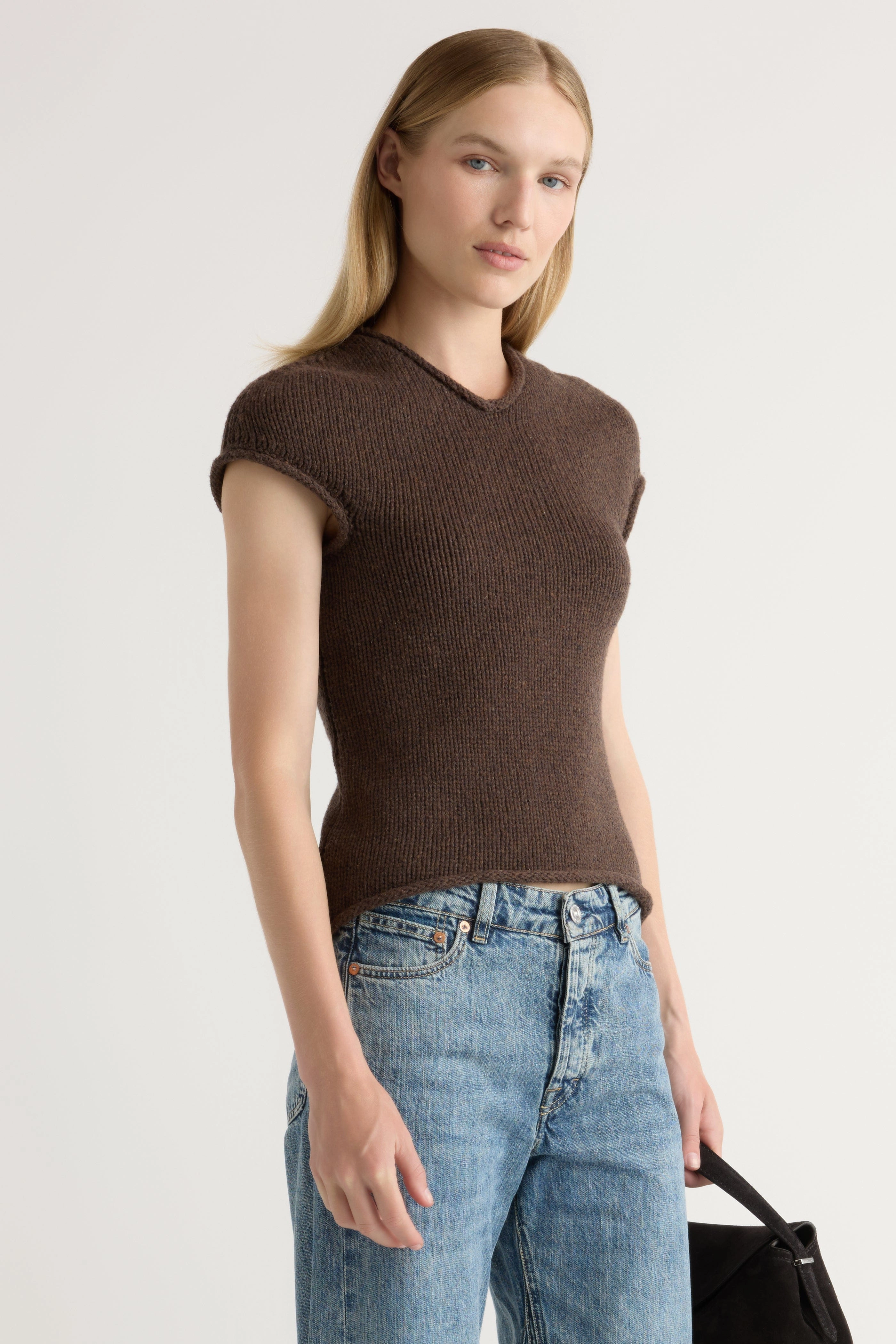 Bold Patterns Multipurpose Design Simoul V-Neck Sweater Top