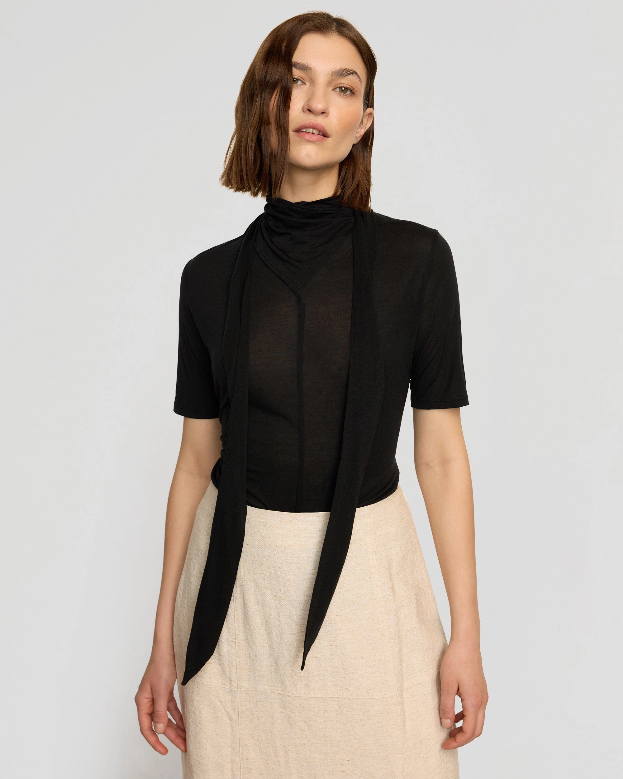 Thermal Insulation Friction Resistant Finish Lucine Scarf-Neck Semi-Sheer Tencel Tee