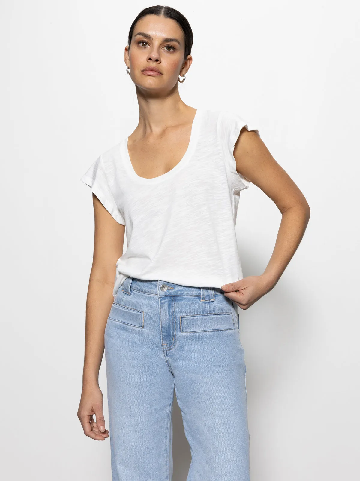 West Side Tee White Fashion-Forward