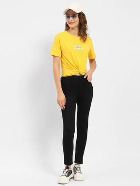 Sustainable Trend Setter Versatile Workday Outfit Madame Light Washed Charcoal Skinny Jeans