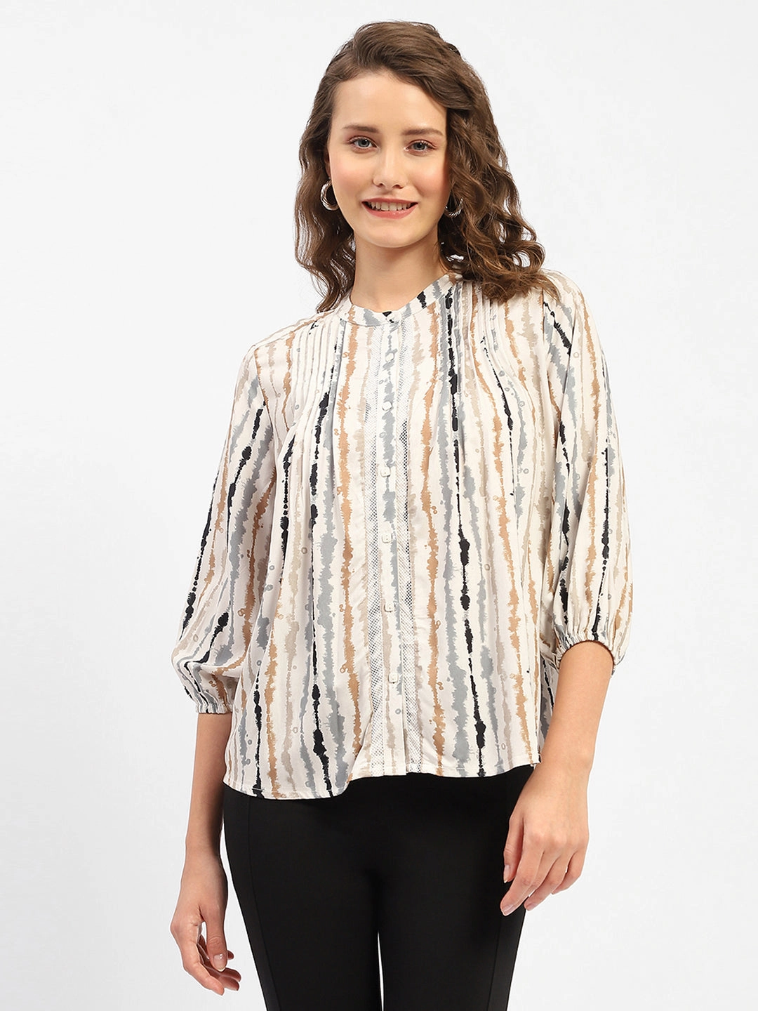 Lightweight Material Madame Abstract Print Off-White Regular Top