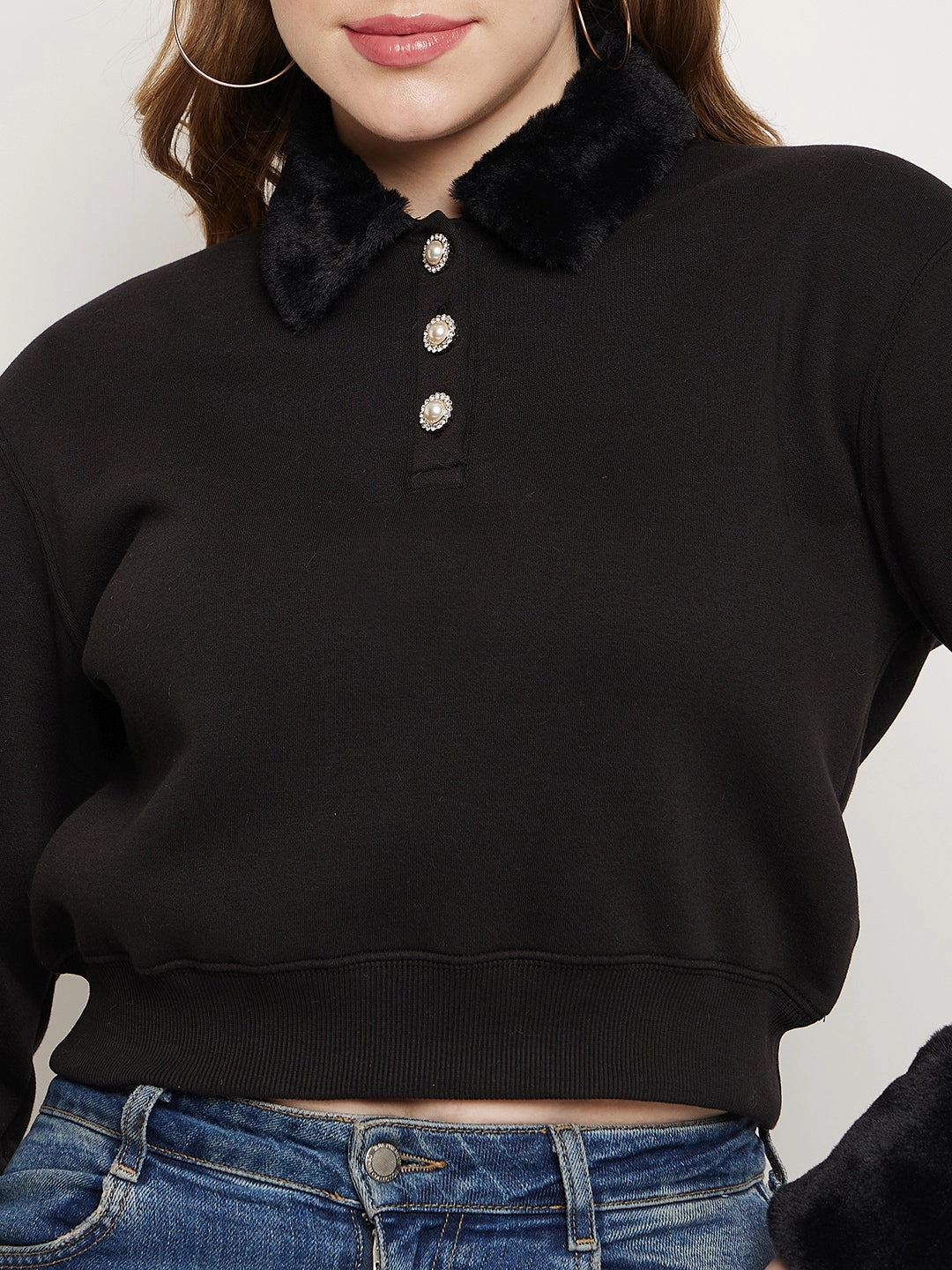 Night Out Madame Black Faux Fur Collared Crop Sweatshirt