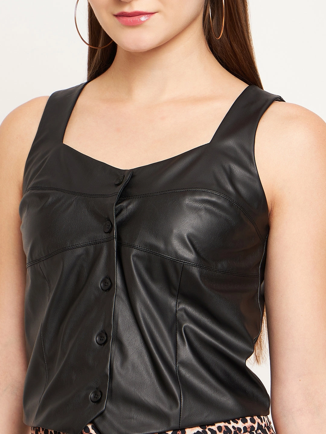 Madame Black Faux-Leather Sweetheart Neck Crop Top Relaxed Crew Neck Opening Taped Neckline