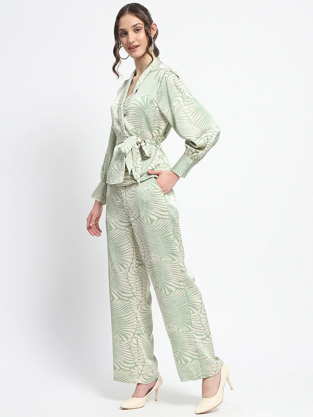 Madame Botanical Print Wrap Top and Bottom Beige Ensemble Garden-Party