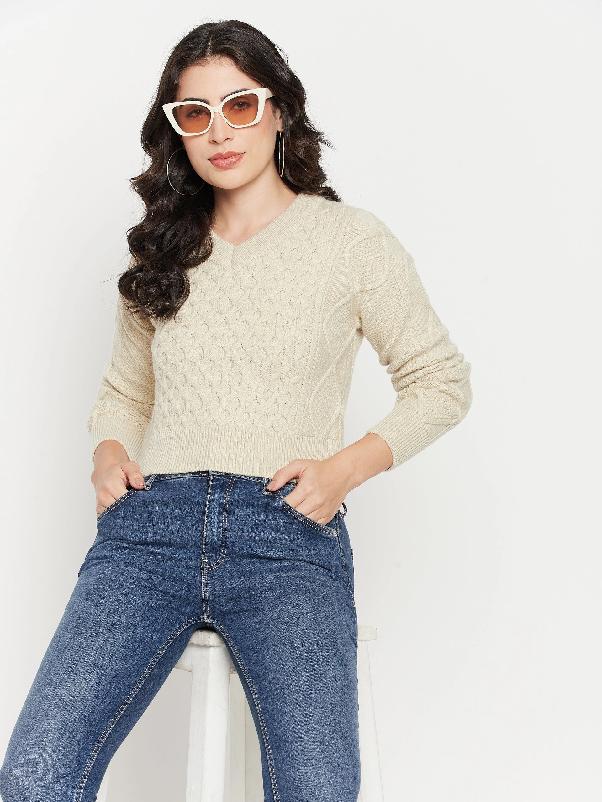 Knitwear Look Madame Cable Knit Beige Crop Sweater