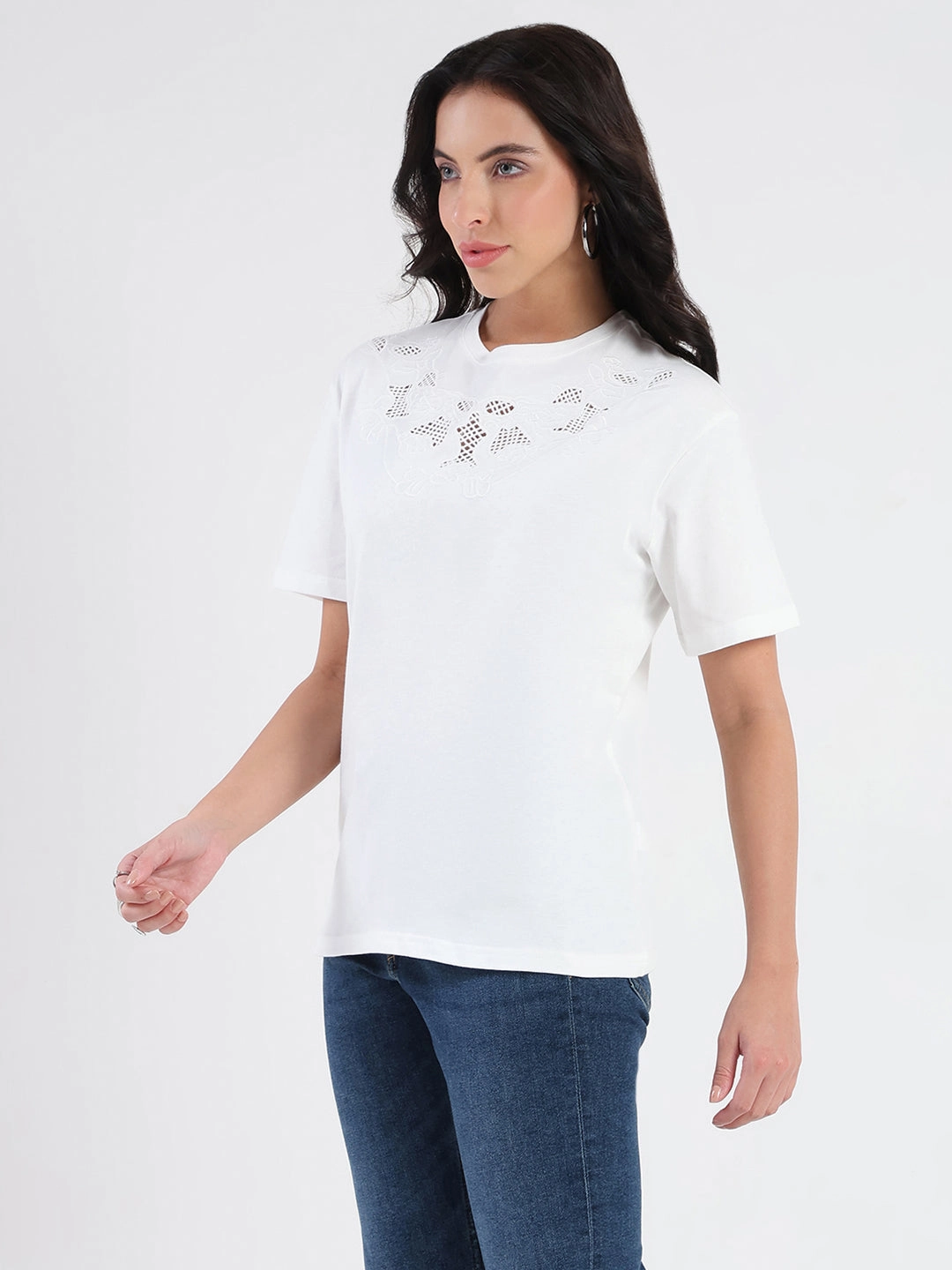 hiking clothes Madame Embroidered Round Neck White Cotton Lycra T-shirt