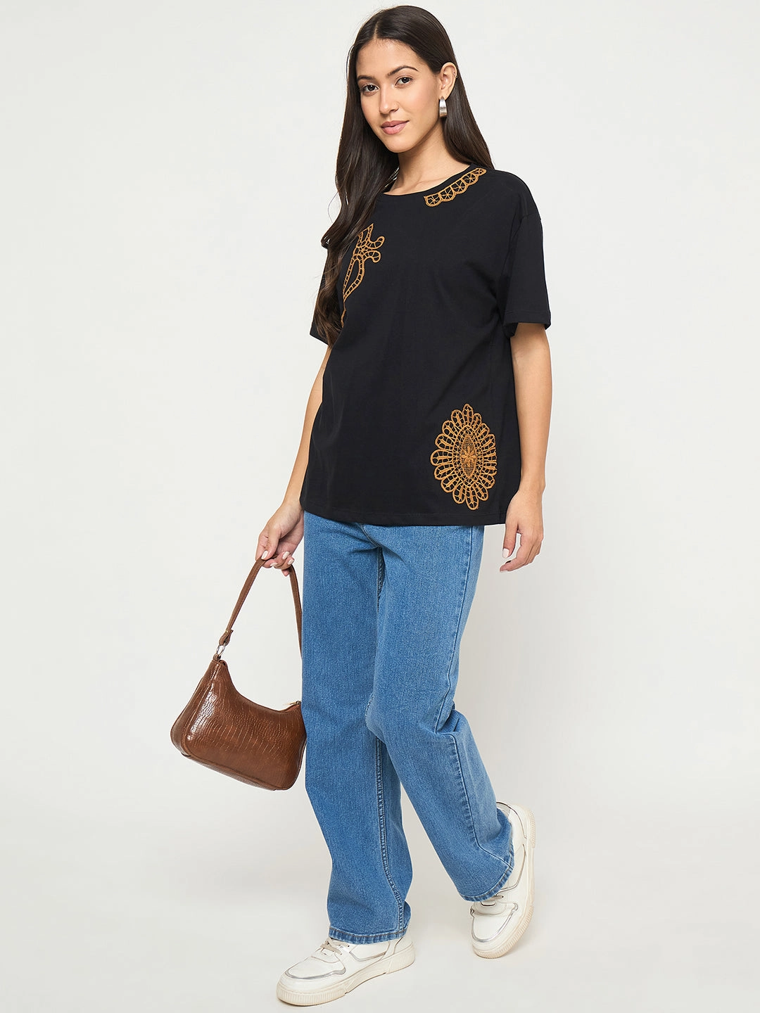 Madame Embroidery Patchwork Detailed Black Cotton T-shirt Sport Layer Fit