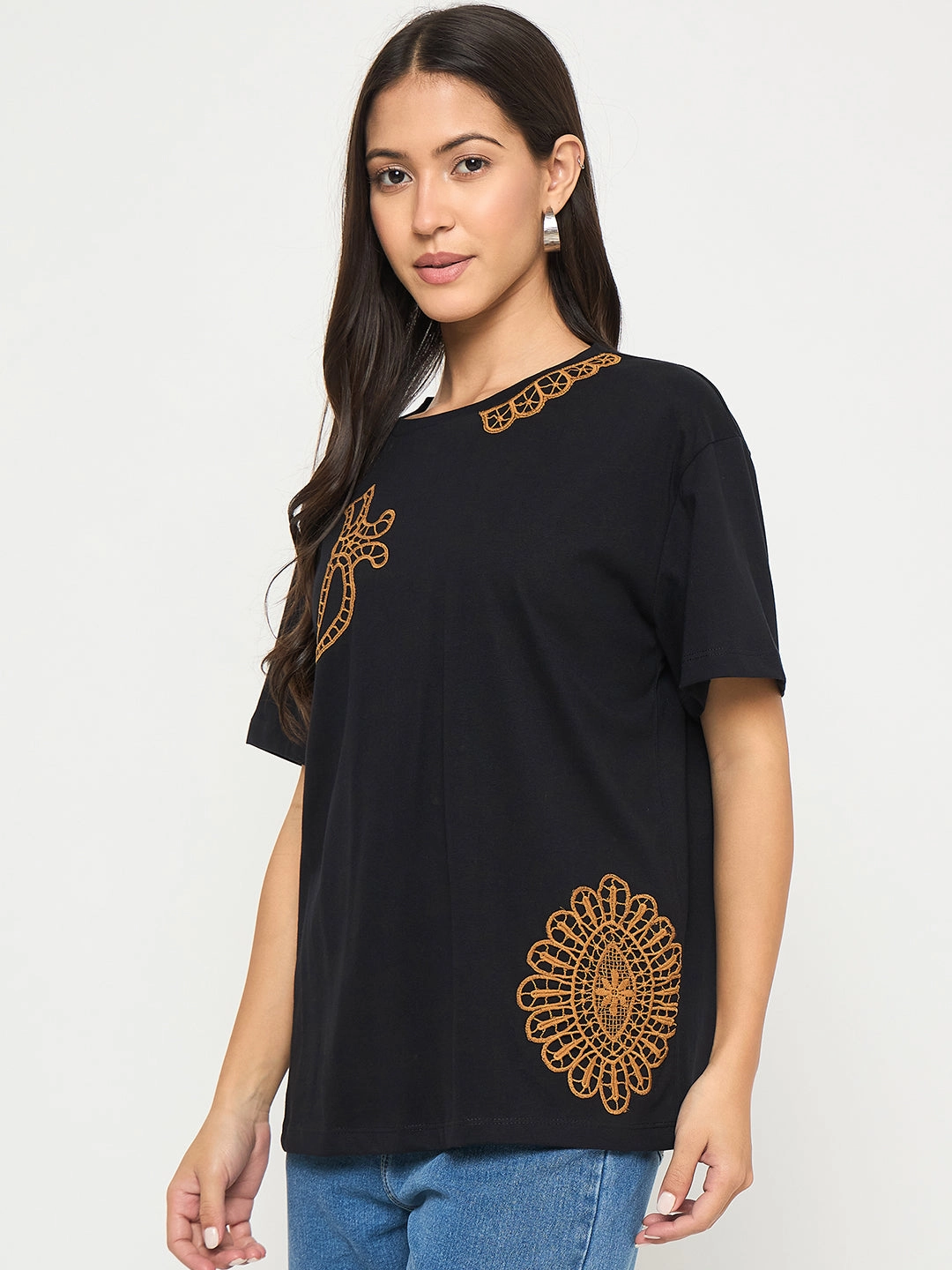 Comfy Essentials Madame Embroidery Patchwork Detailed Black Cotton T-shirt