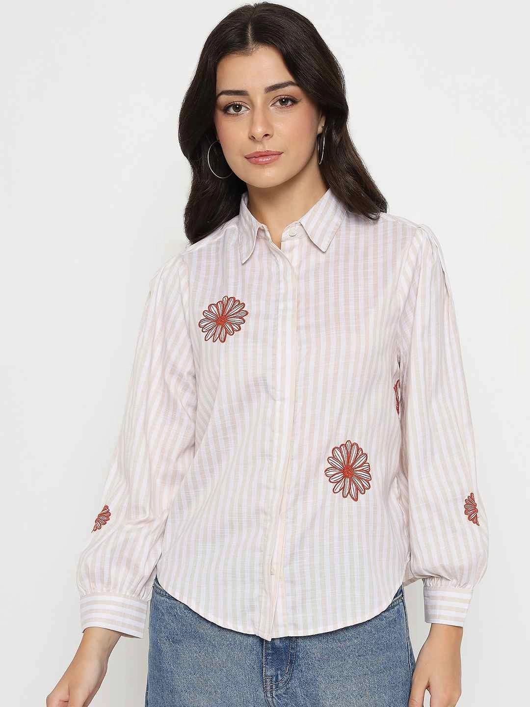 Relaxed Wear Fashionable Layer Madame Floral Embroidery Beige Striped Shirt