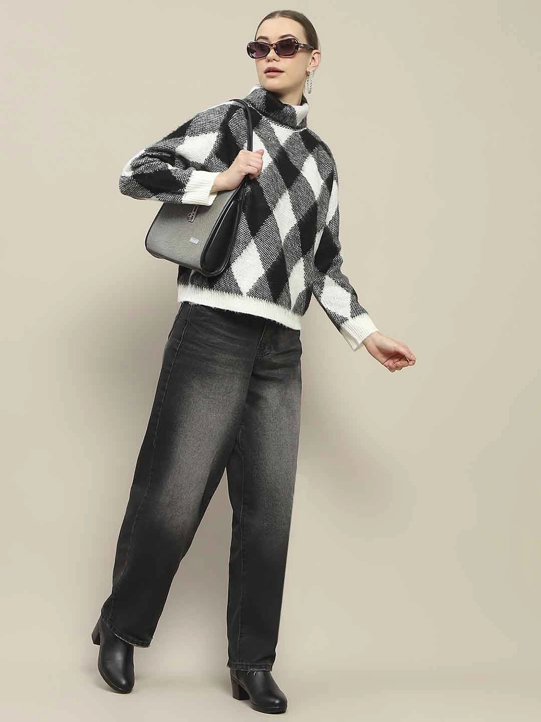 Madame Geometric Print Turtleneck Black Sweater Simple Cozy