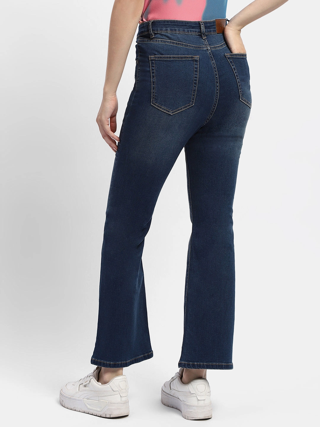 Madame Mid Rise Blue Flared Jeans Modern Minimalist Creative Look Home Comfort
