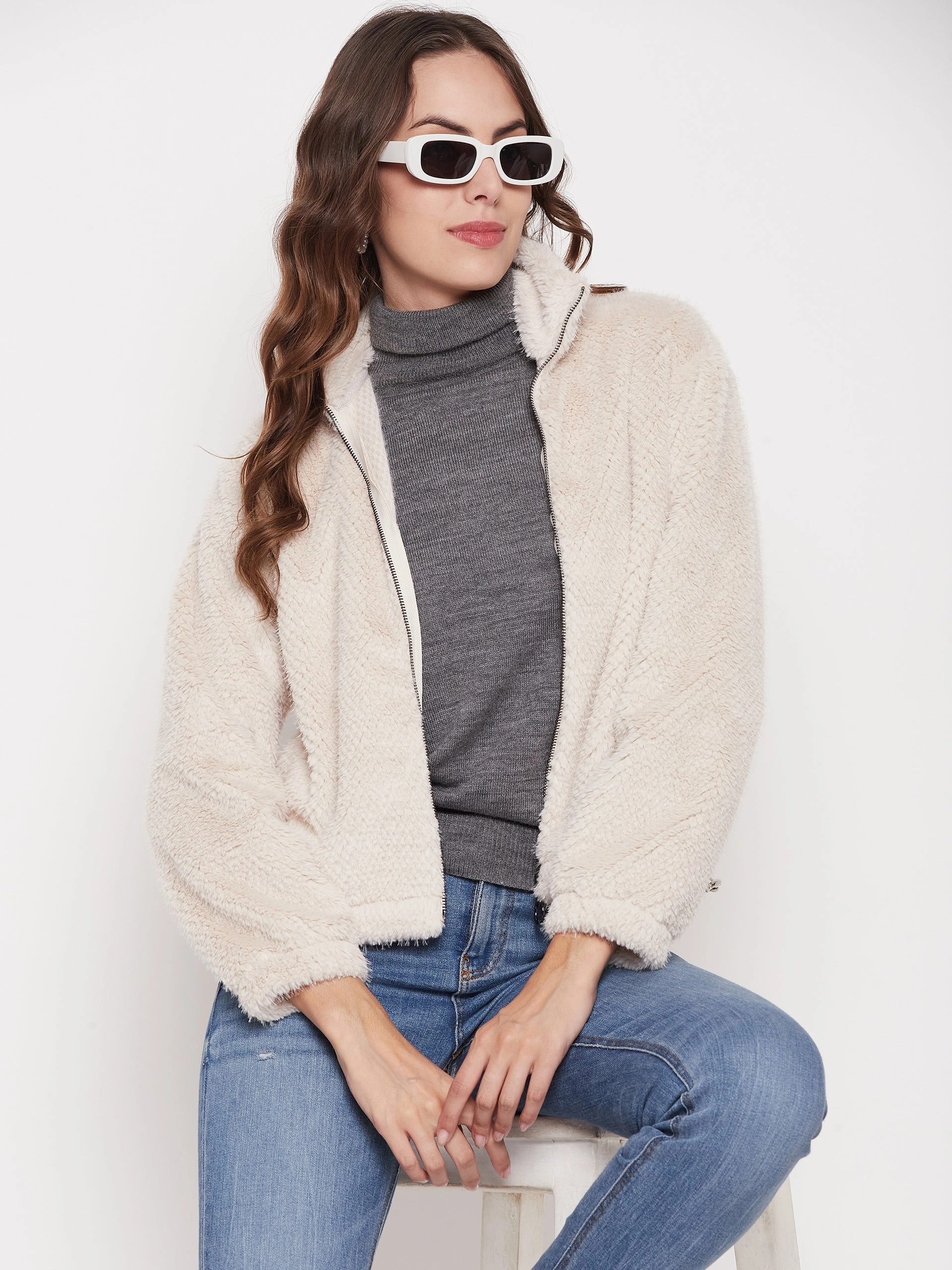 product shiny sparkle Snug Fit Madame Off-White Fluffy-Knit Sweatshirt
