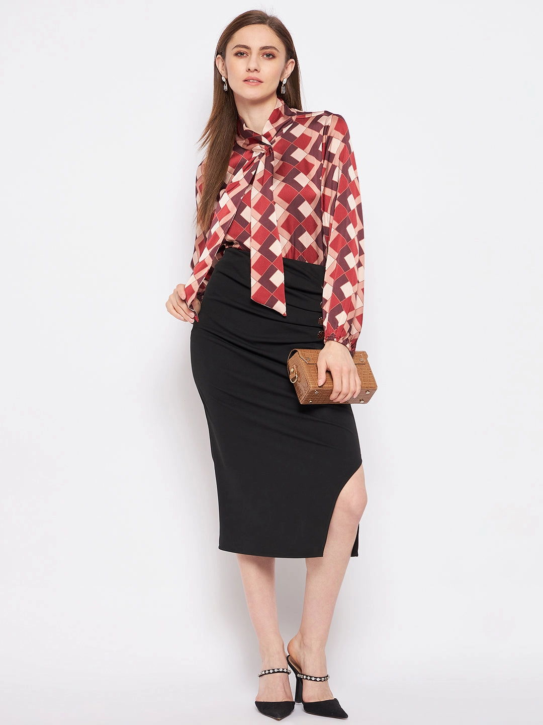 Madame Peach Cut-Out Top Reflective Accent Trim