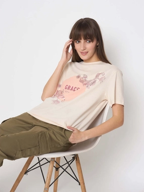 Madame Sinker Graphic Print Foil Detailed Beige Tshirt Geometric Pattern