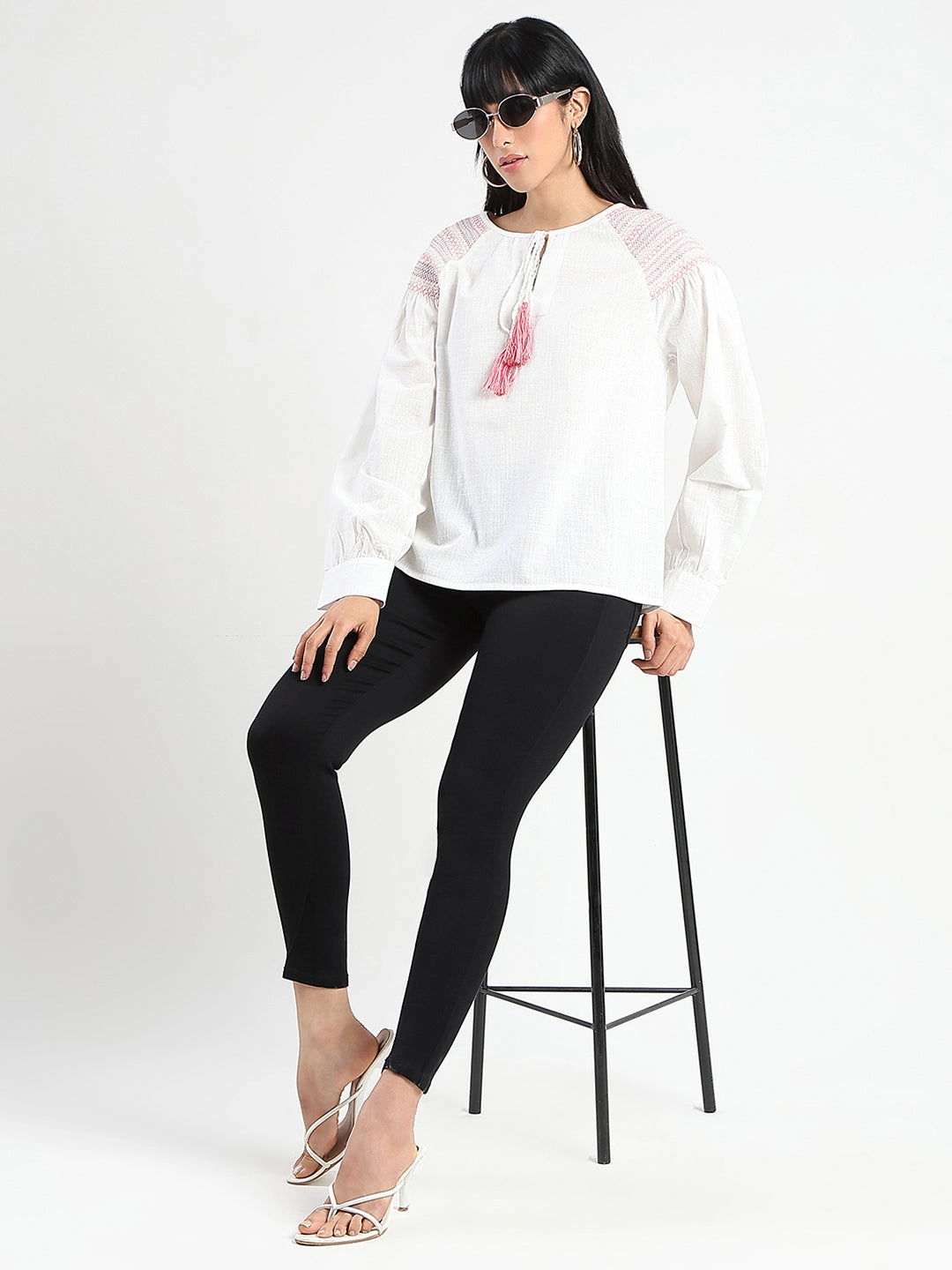 Madame Skinny Fit Black Cotton Blend Jeans Zip Fly Closure Formal City Walk Party Look