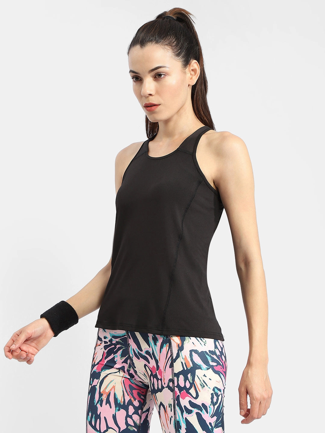 ButtonlessClosure Tailored Seams Madame Solid Black Active Tank Top