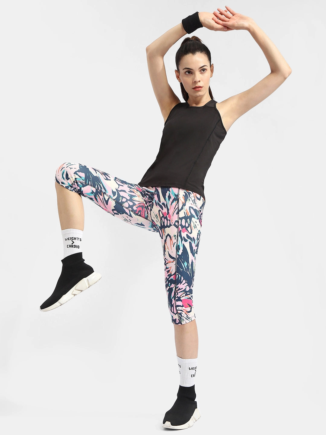 Comfortable Layer RibbedTrims Madame Solid Black Active Tank Top