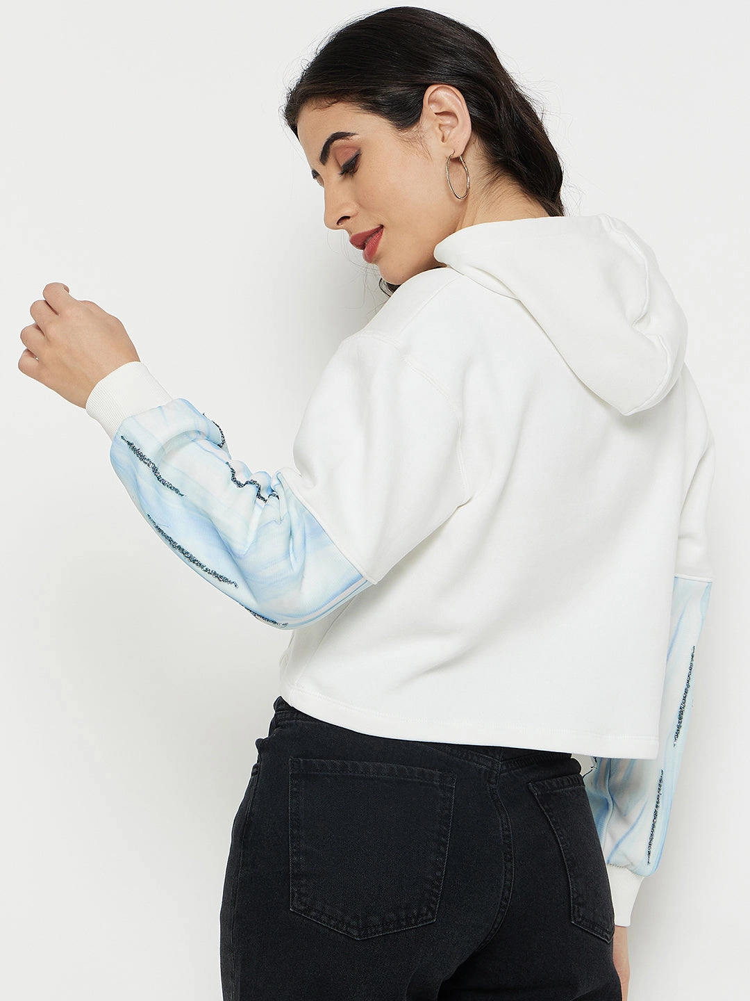 Smooth Texture product shiny sparkle Madame White Solid Hood Neck Sweatshirt