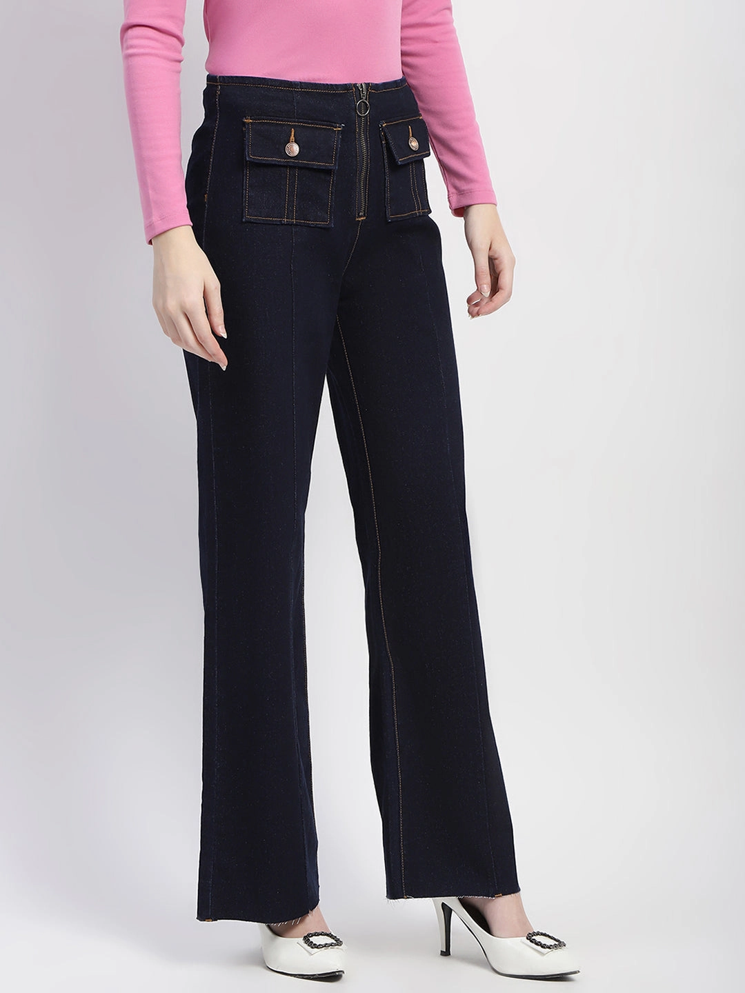 Simple Outfit Comfortable Silhouette Madame Zipped Flap Patch Flared Carbon Blue Denim