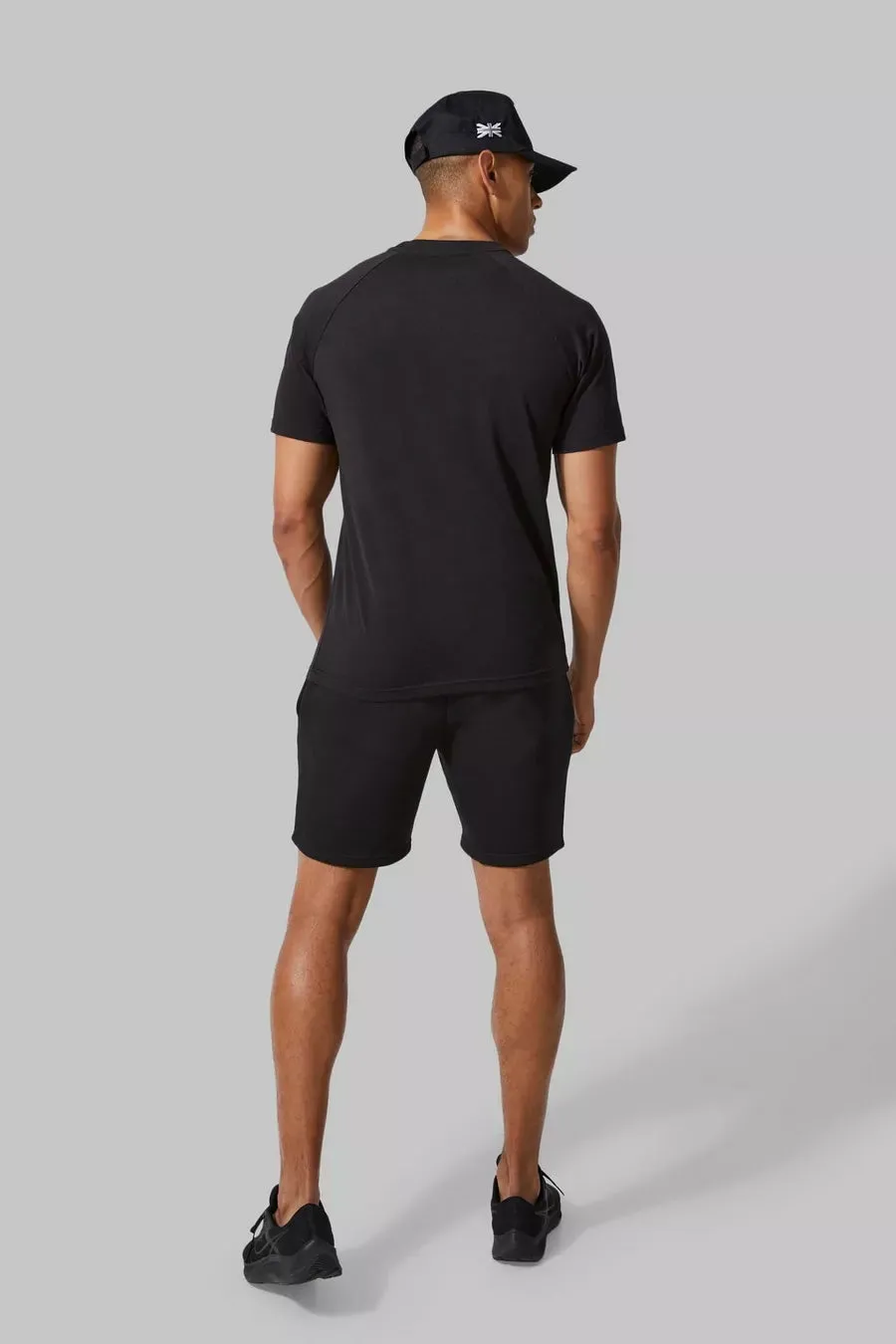 MAN ACTIVE GYM RAGLAN T-SHIRT - BLACK