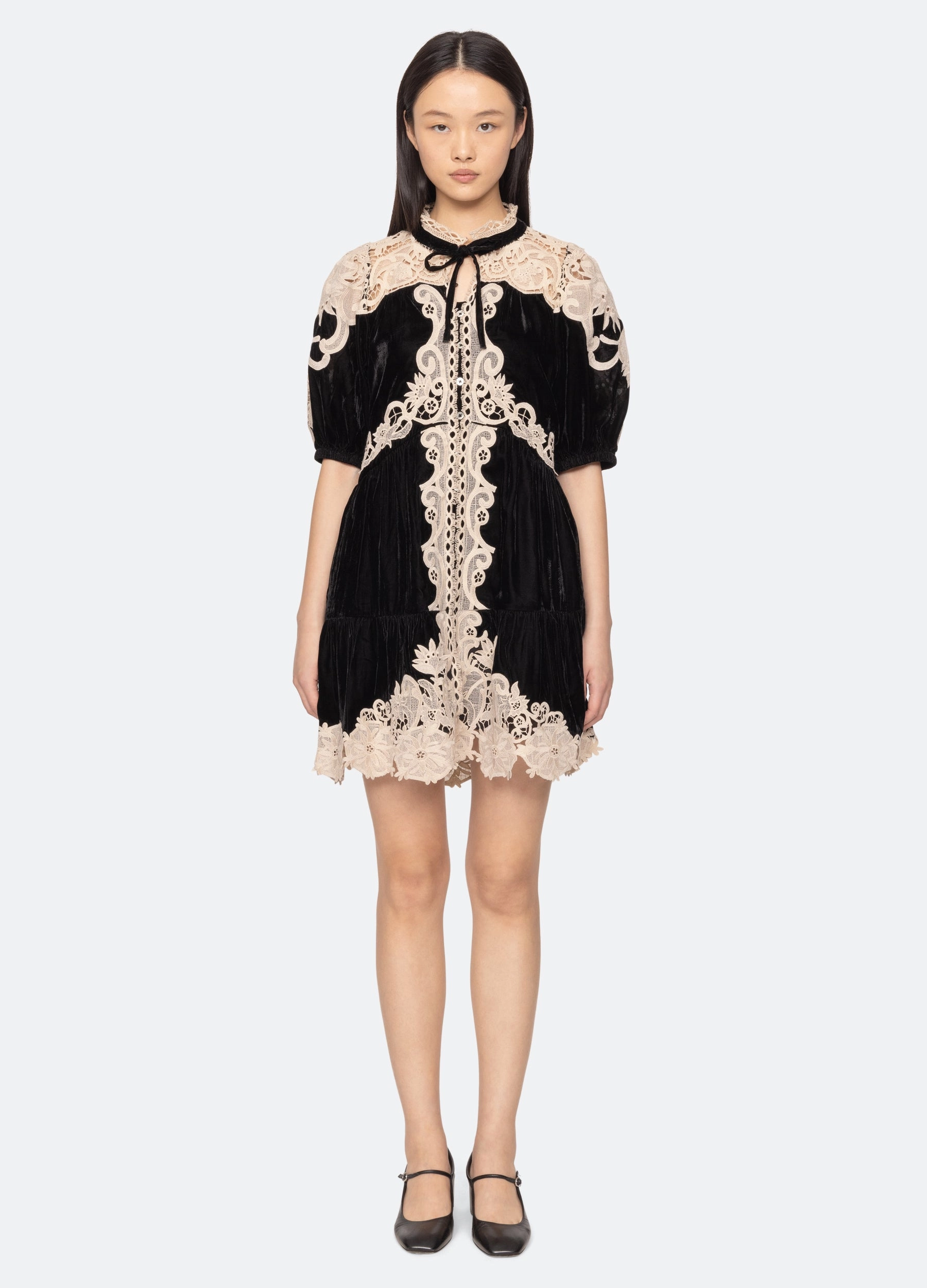 Medina S/S Dress Relaxed Fit Look Contemporary Look