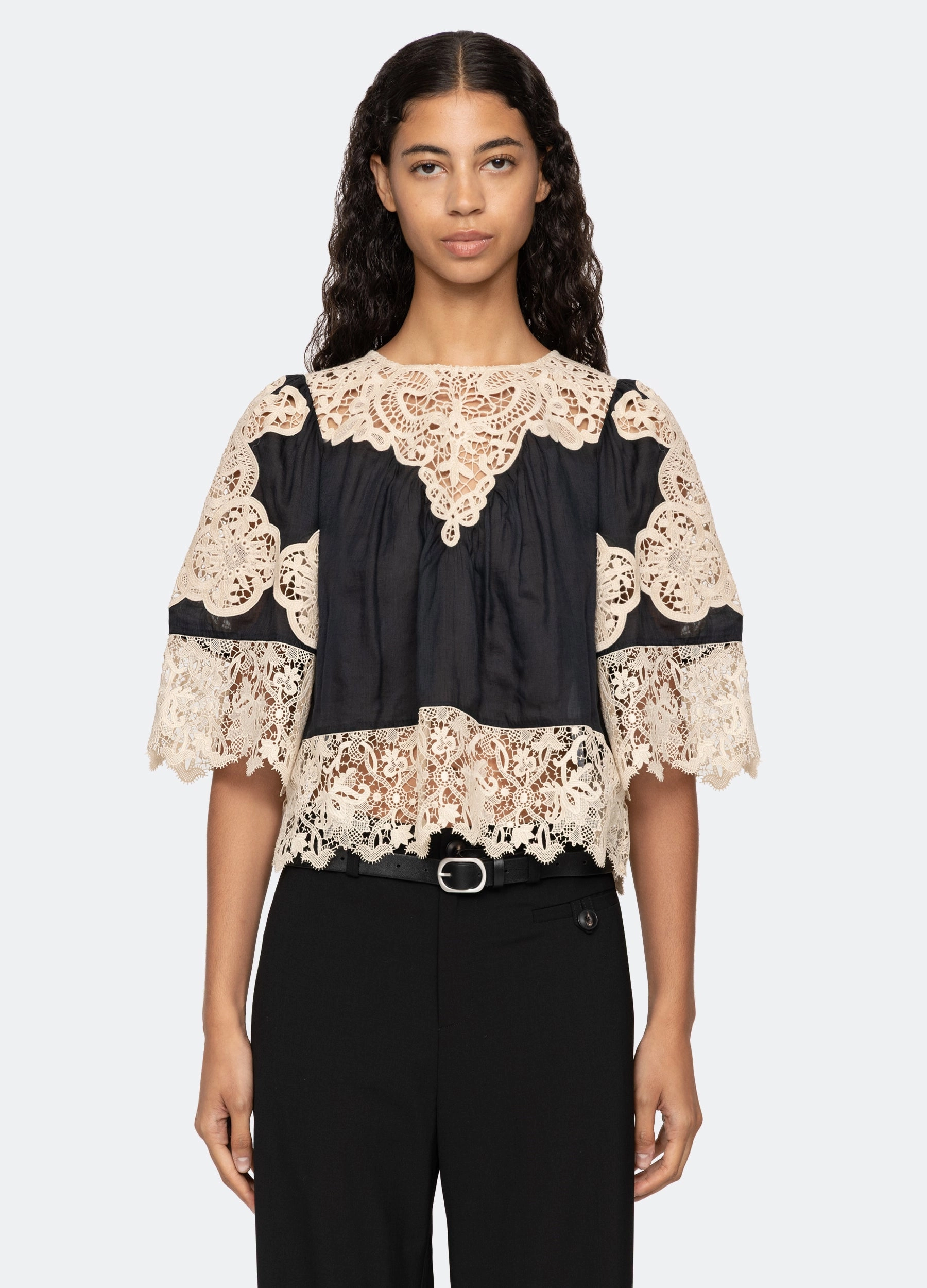 Medina Top Breathable mesh Tapered Side Panels