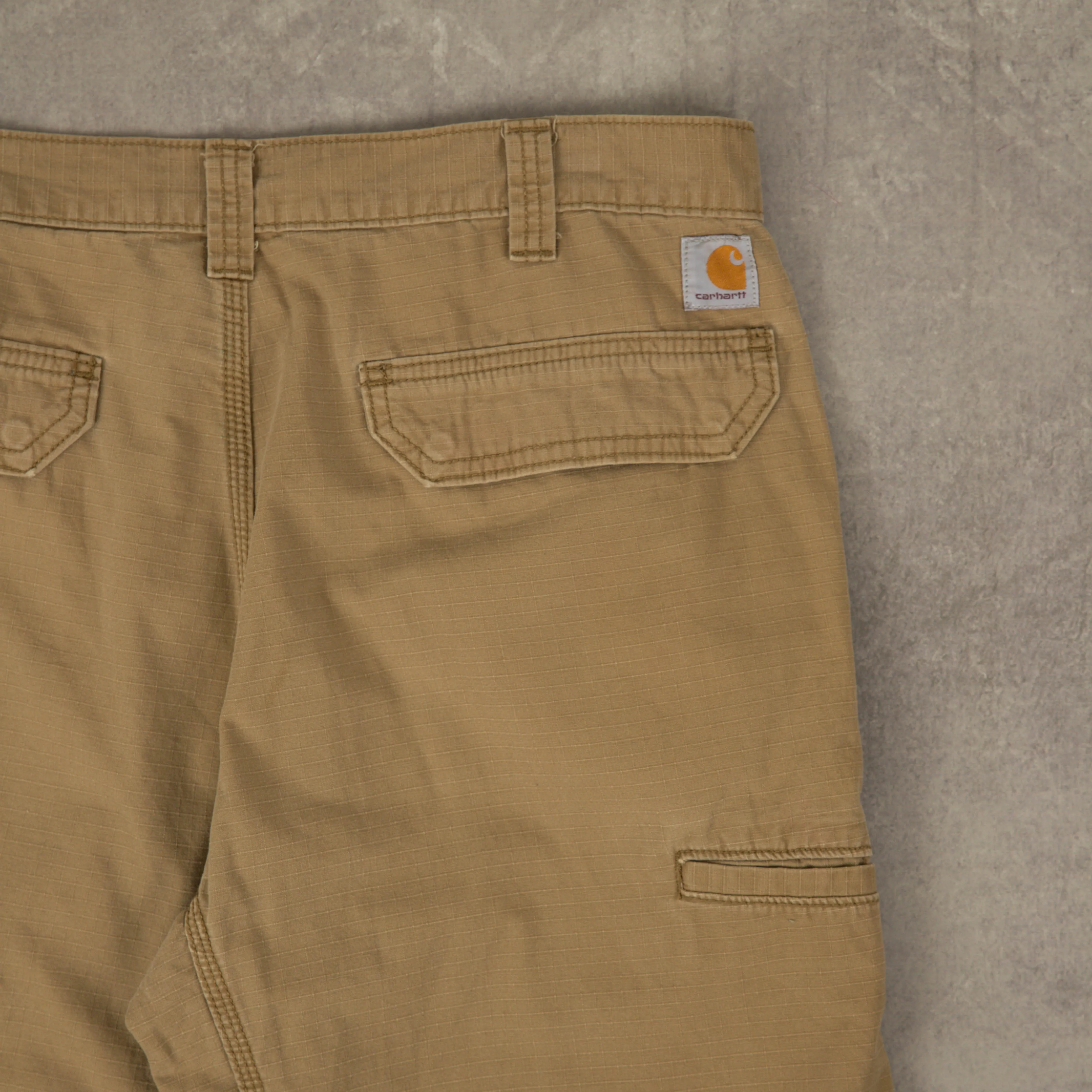 MEN'S VINTAGE CARHARTT CARGO WORKWEAR SHORTS - W34