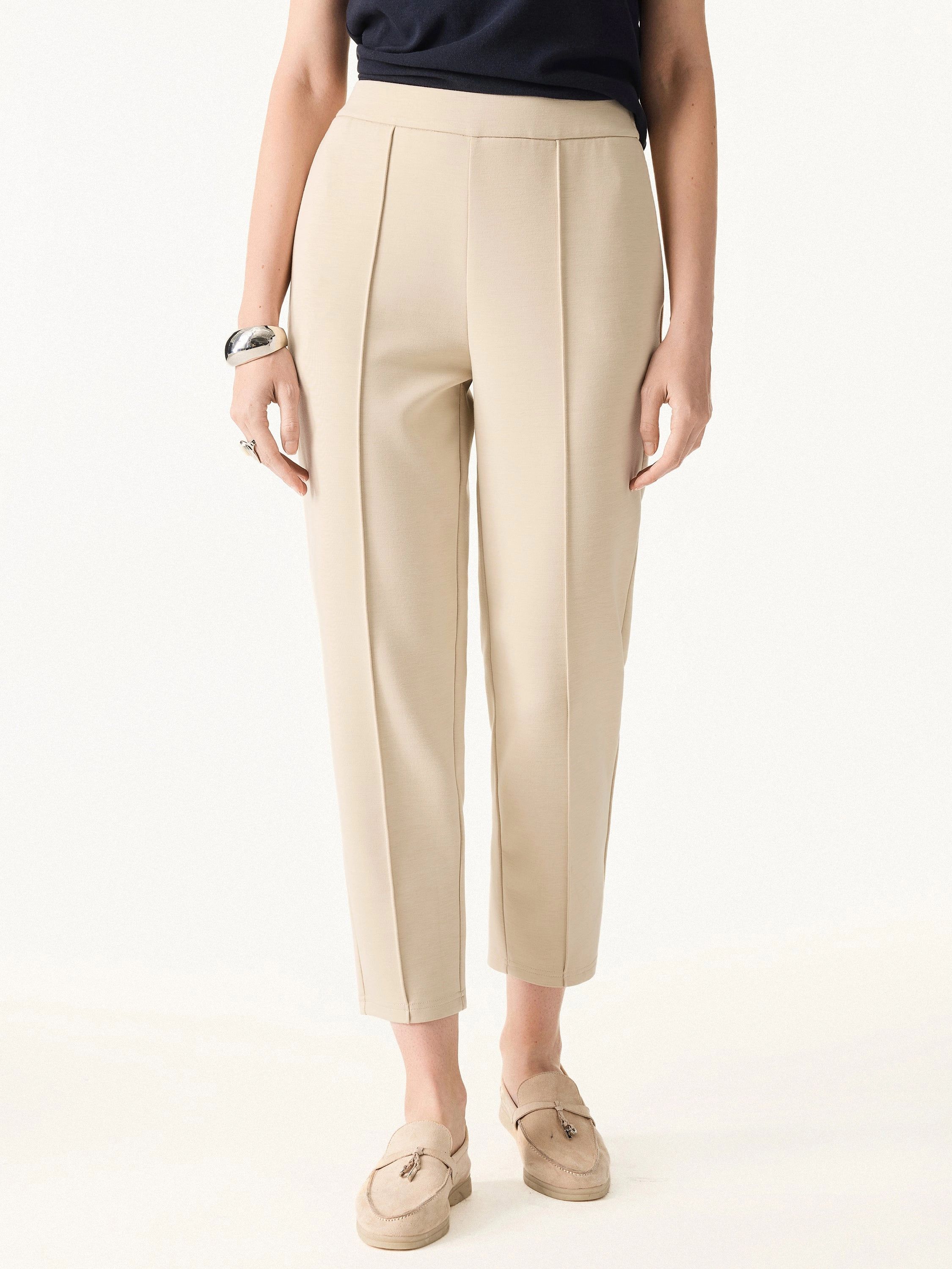 Mid Rise Cropped Tapered Leg Pull-on Pants with Pockets Simple Utility Soft Performance