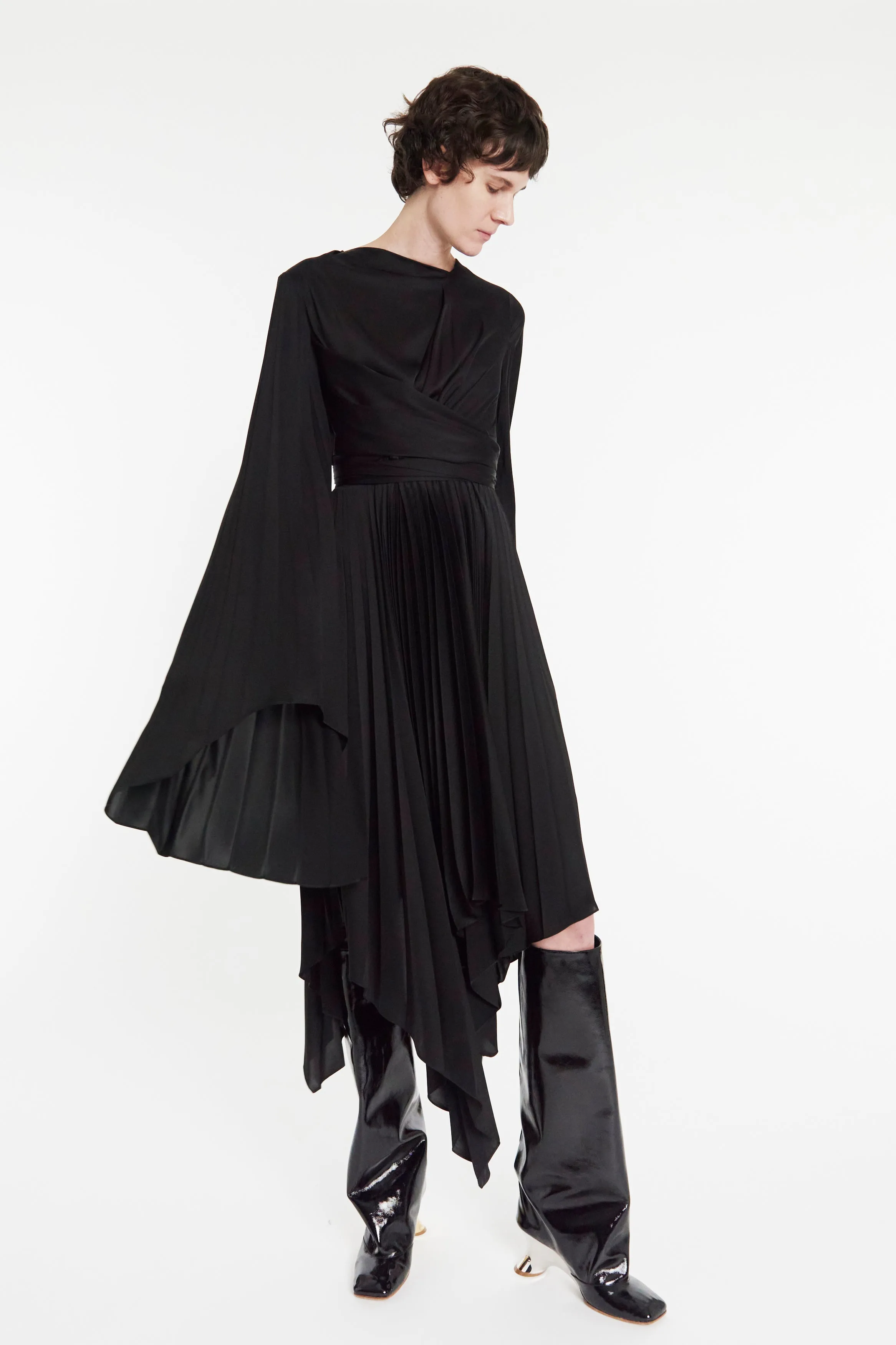 Wrap Around Midi Dress With Pleated Skirt And Sleeves Black windproof