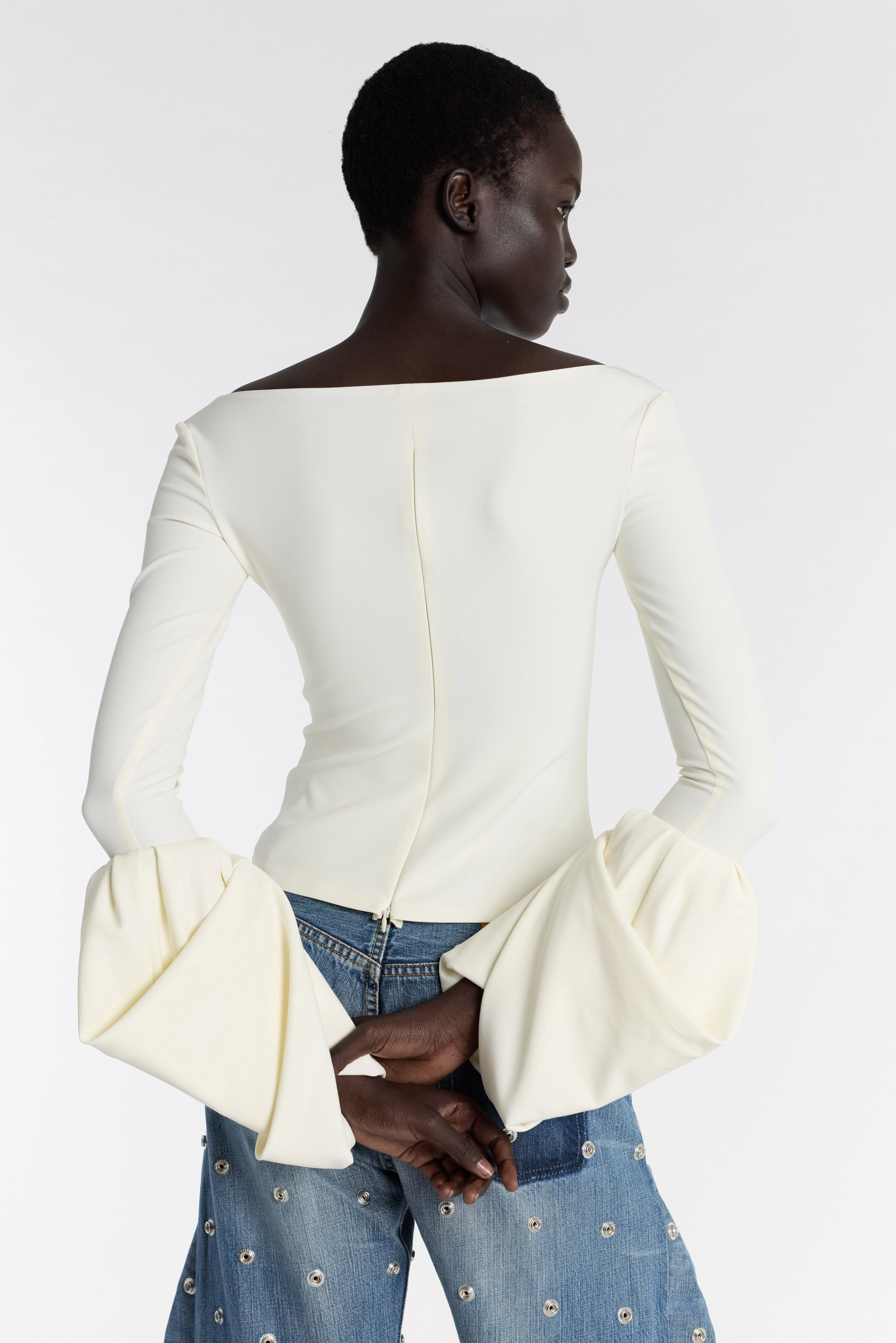 Tagless Collar LayeredPanel Top With Square Decollete And Puff Cuffs Ivory