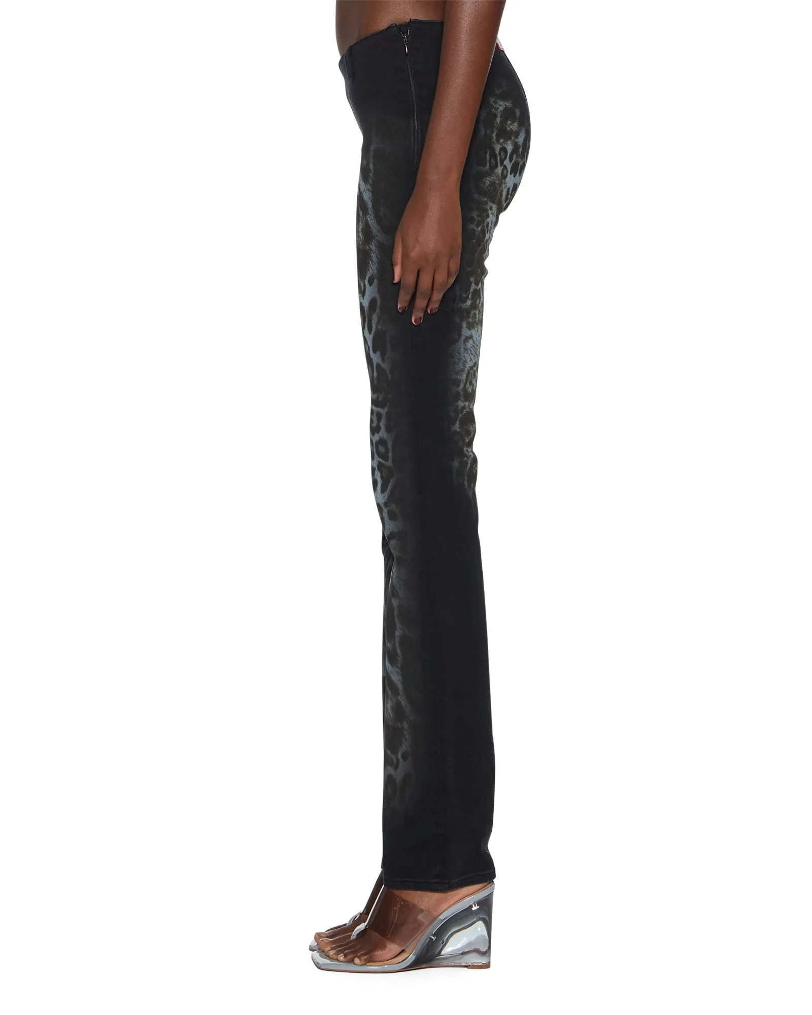 Minimalist Rainy Day Vintage Lover Comfortable Fit Design MOWALOLA JEAN BLACK CHEETAH