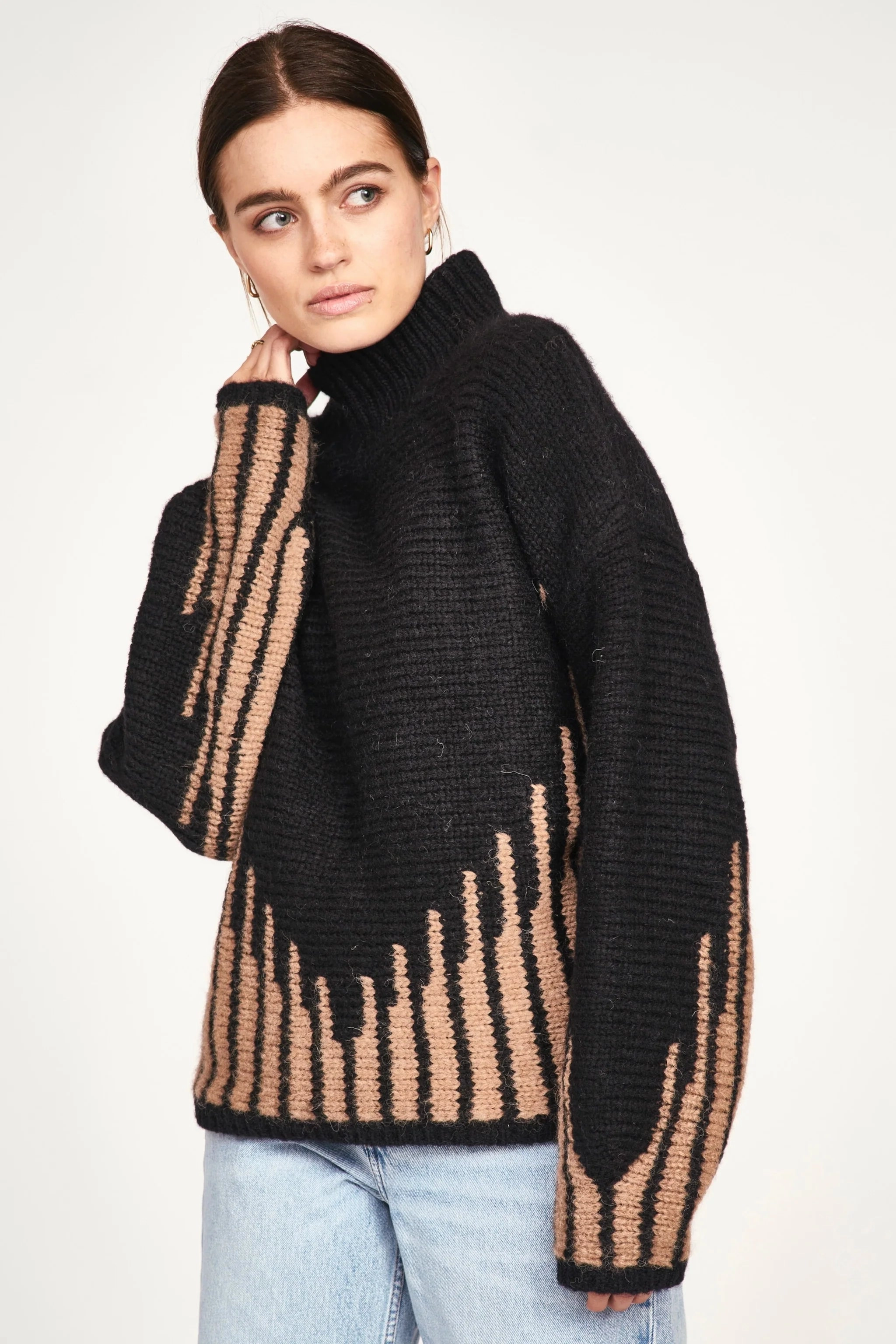 Natural Odor Control Mirth Highland Sweater Black