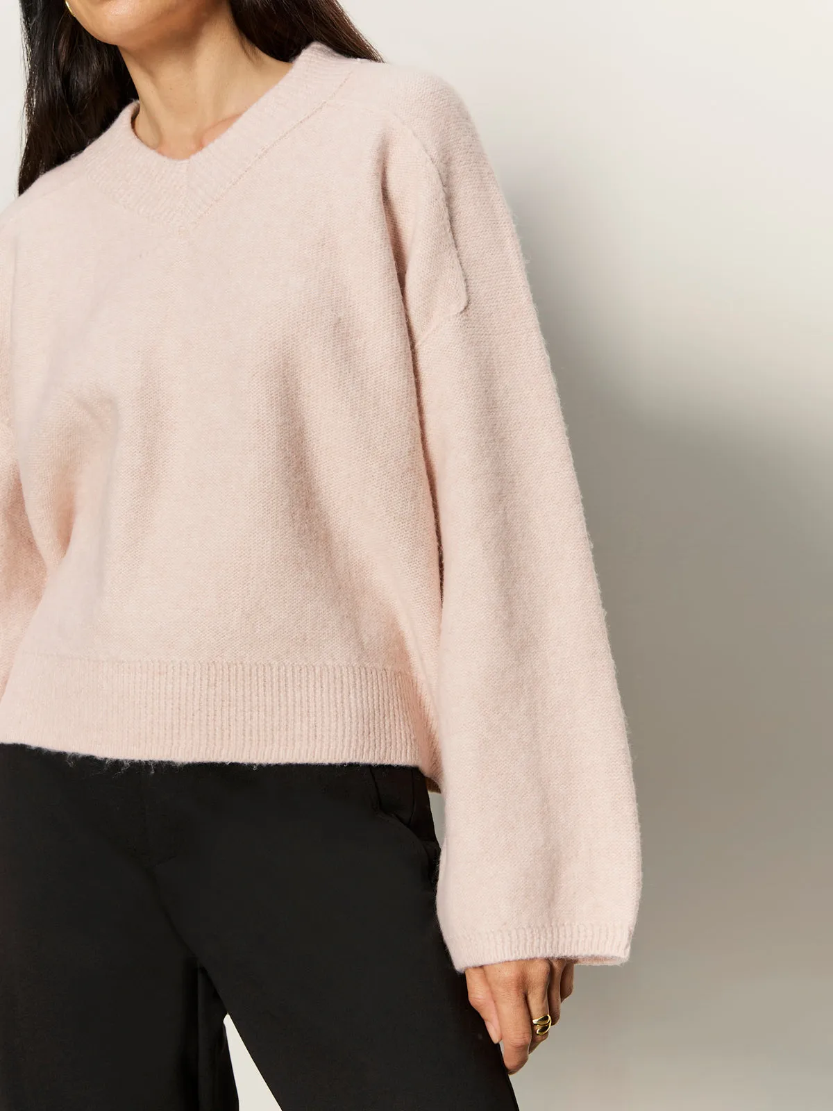Relaxed Tee Dreamy V Neck Sweater Heather Rose