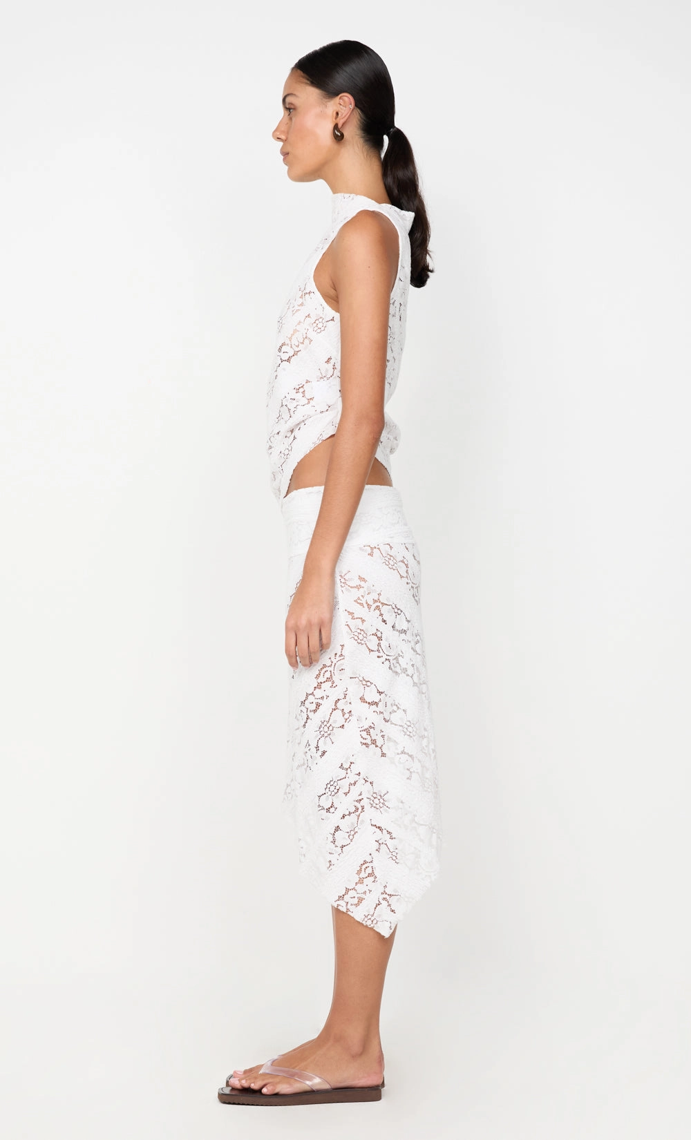 Effortless weekend dress Sophisticated Design HENRIETTA ASYM SKIRT - WHITE