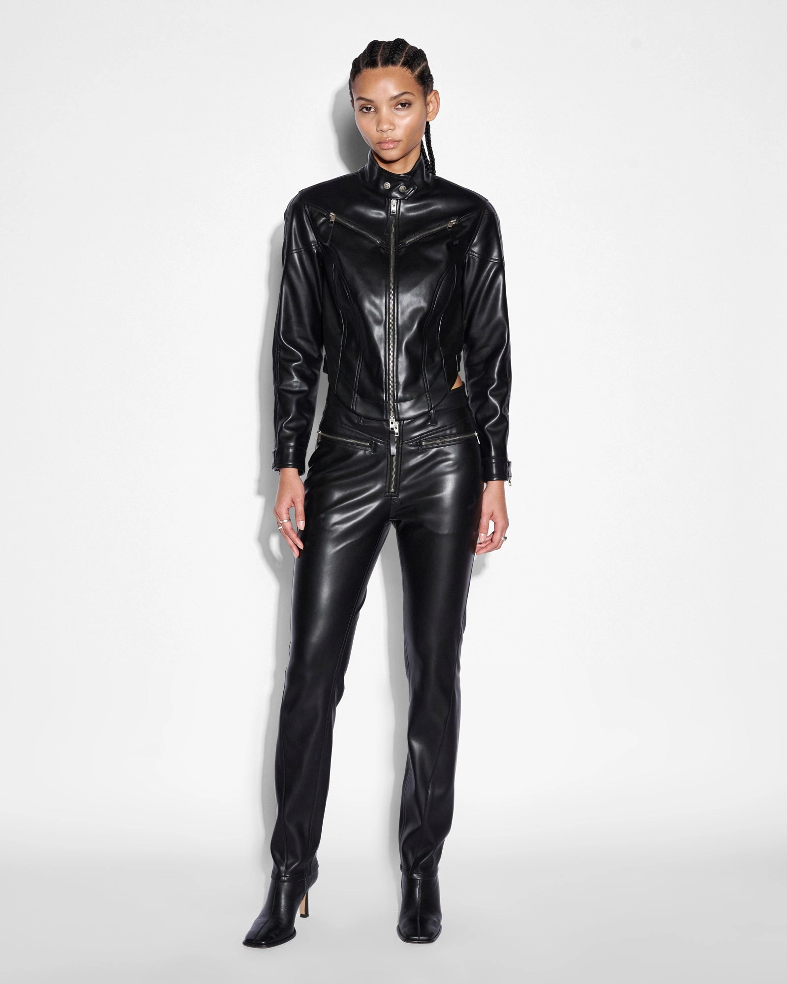 VIVIENNE PANT BLACK Effortless Design