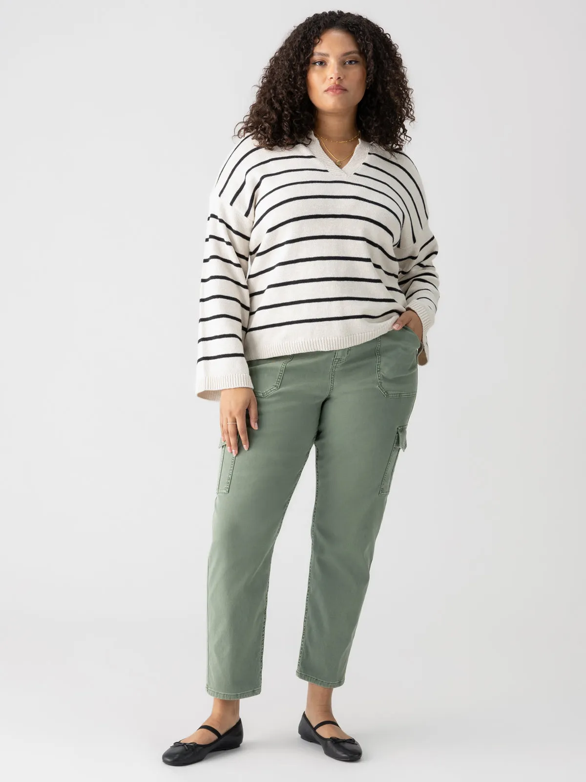 Cozy and Soft Comfortable Stretch Sculpted Hayden Cargo Standard Rise Pant Dark Spruce Extended Sizing