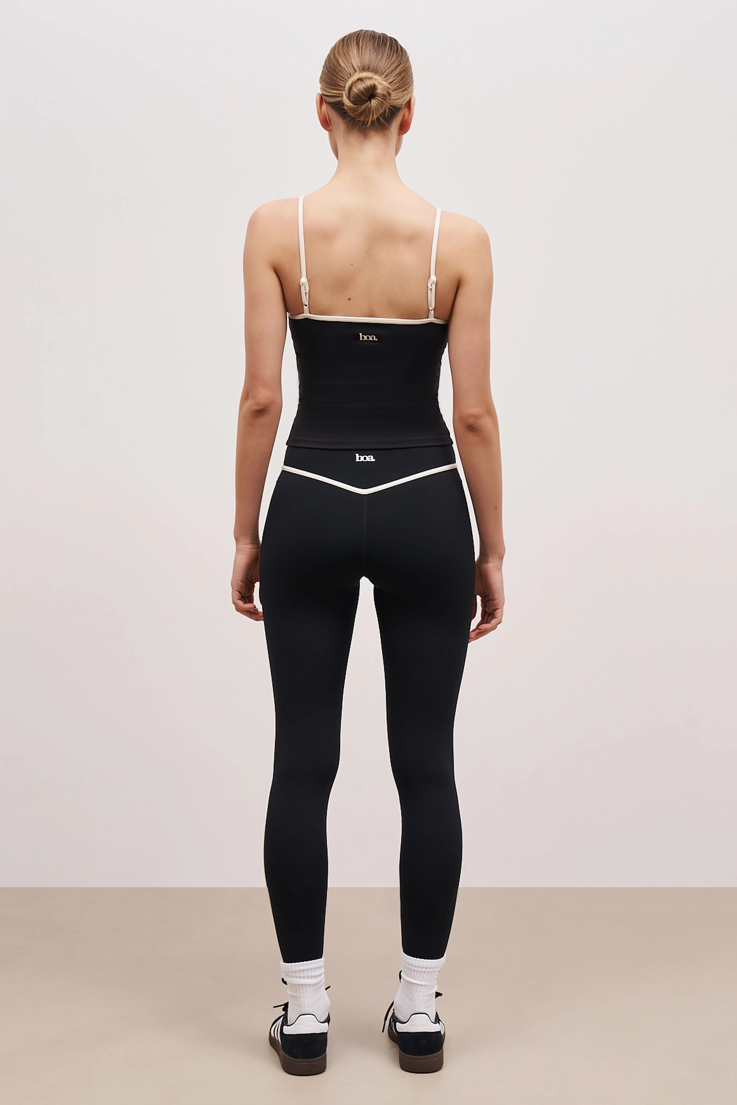 Base Contrast Trim Cami Top - Black/Tofu ChafeFreeEdging Ventilated Back Panels