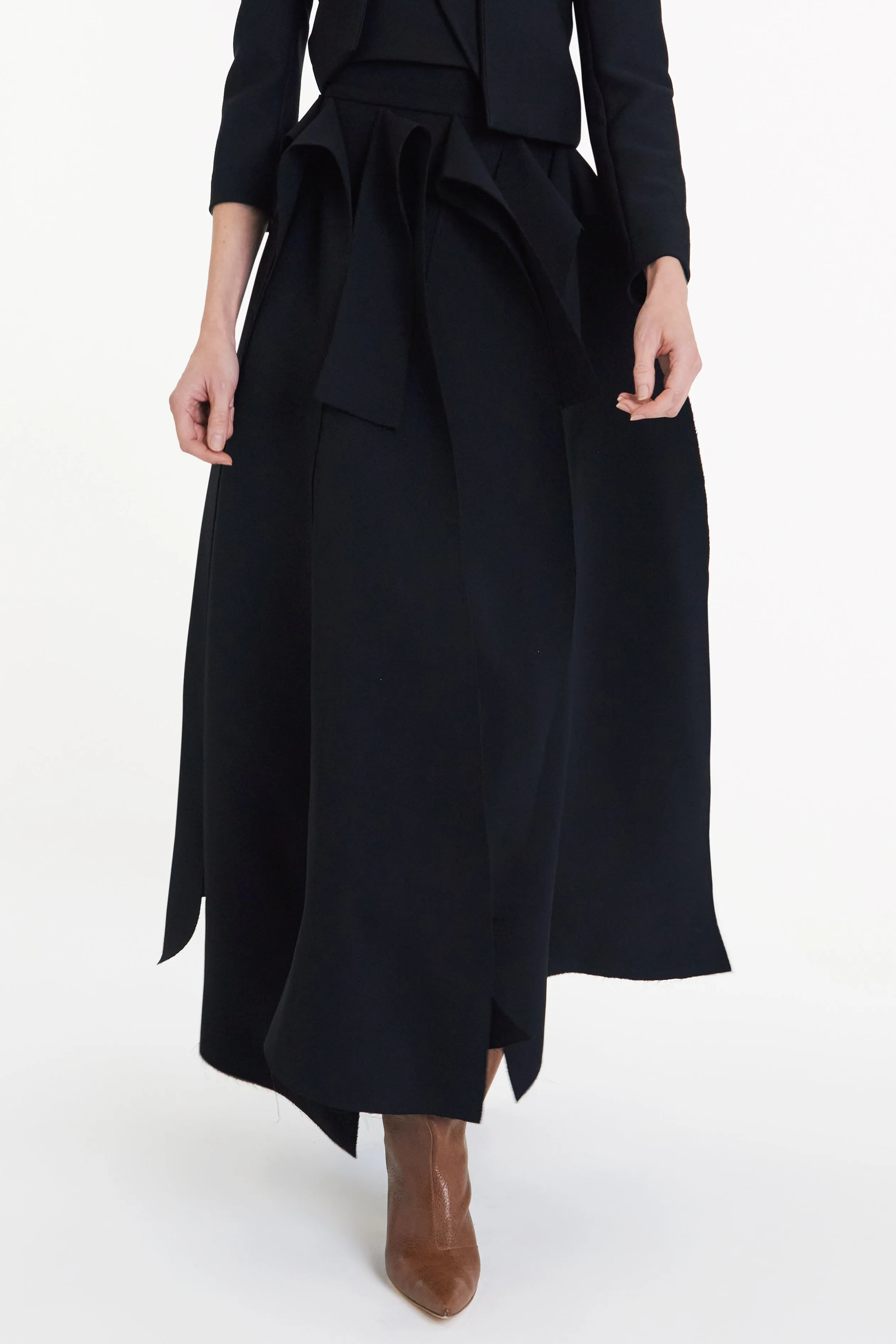 Subtle Details Multiple Asymmetric Panels Skirt Black