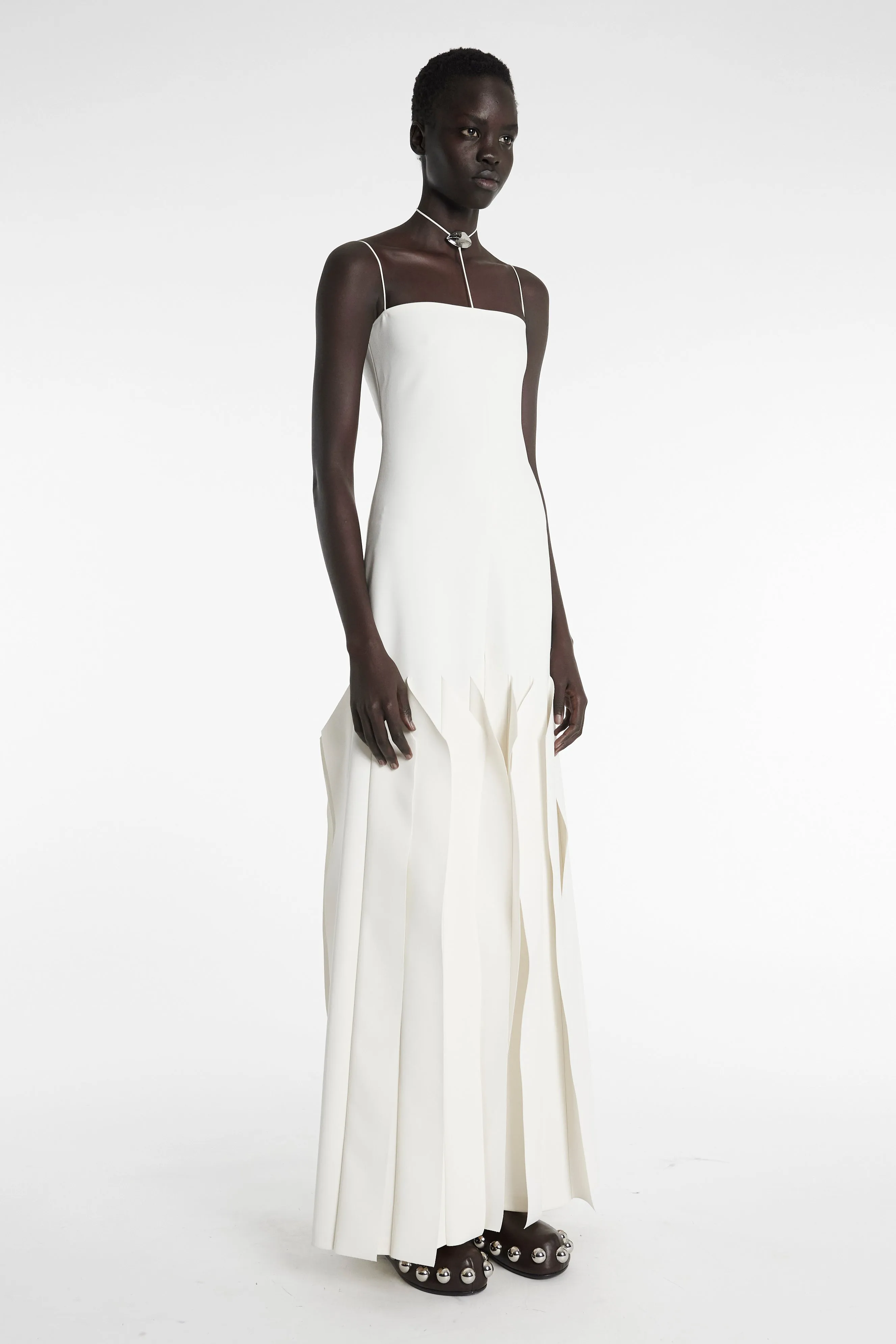 Contrasting Detail Effortless Pair Full Length Lip Choker Dress Ivory
