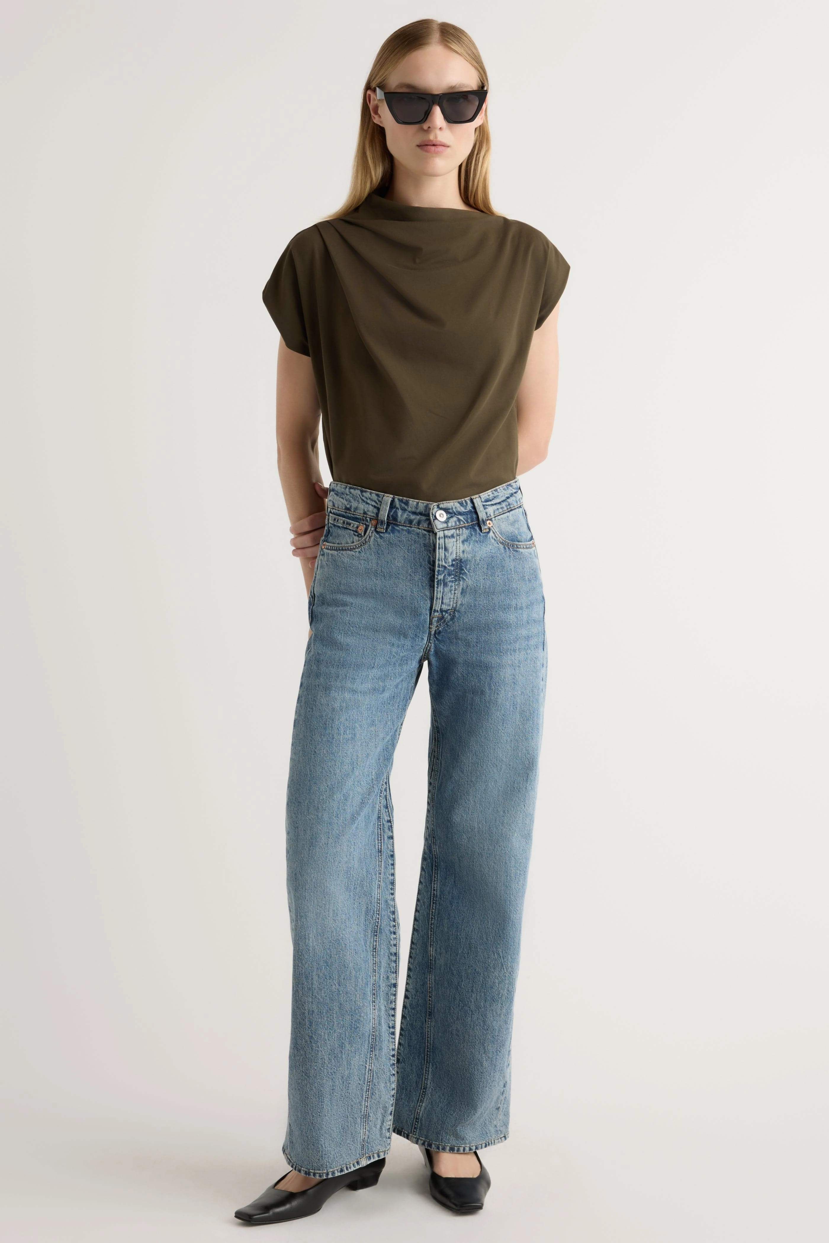 Convertible Neckline Low Profile Zipper Closure Kenny Asymmetric-Neck Tee