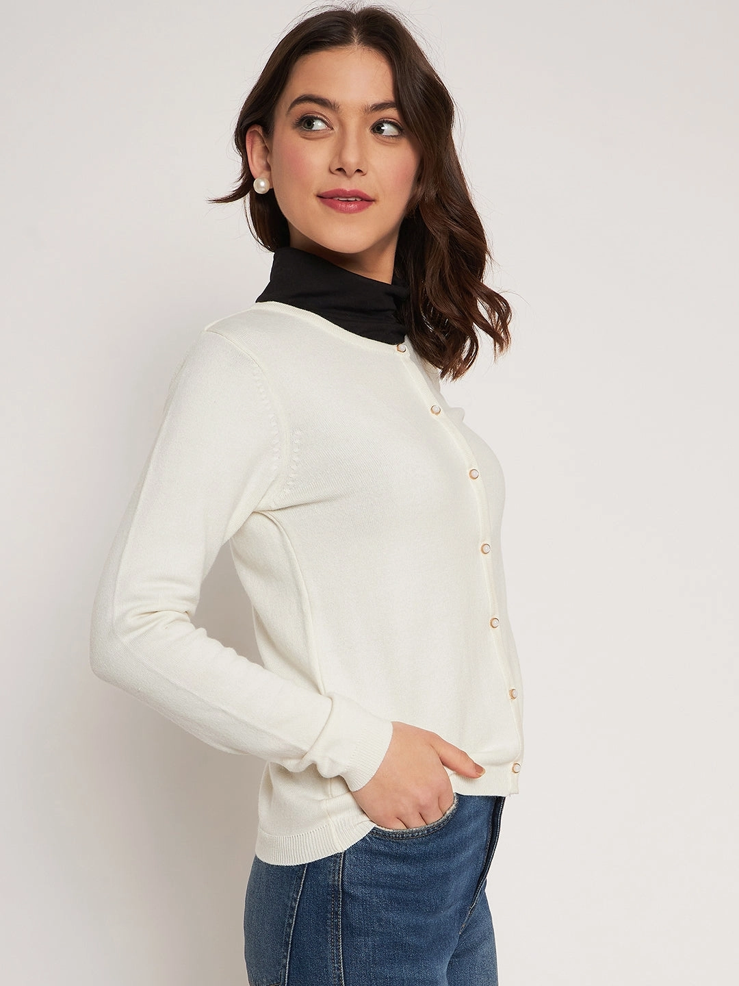 Madame Offwhite Round Neck Cardigan HiddenZipper MinimalistStyle