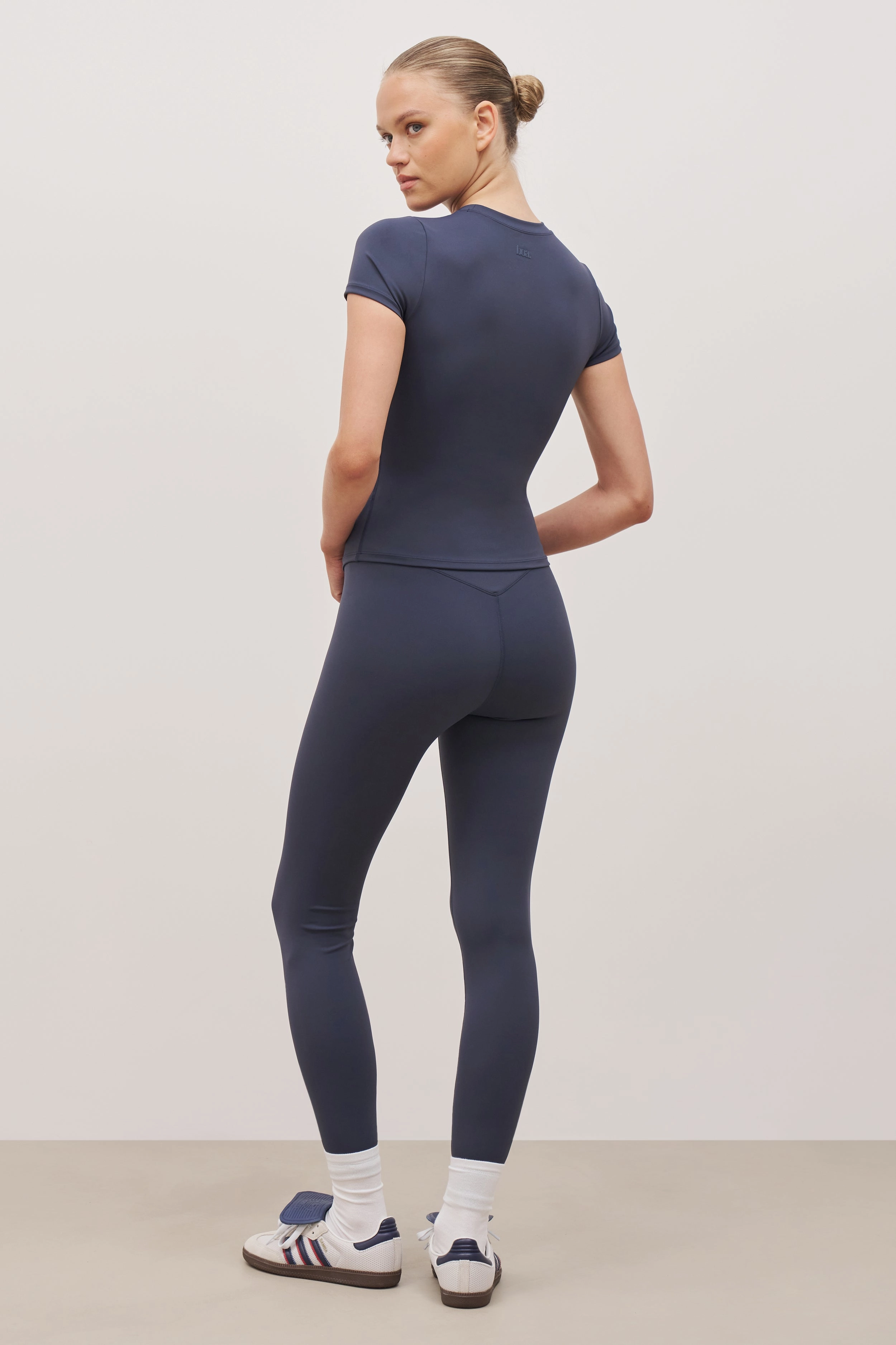 Base Sculpting T Shirt - Midnight Blue Moisture Wicking Material