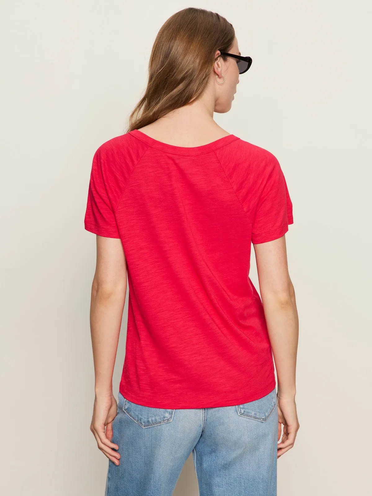 Notch Neck Tee Radiant Floral freshness slim fit