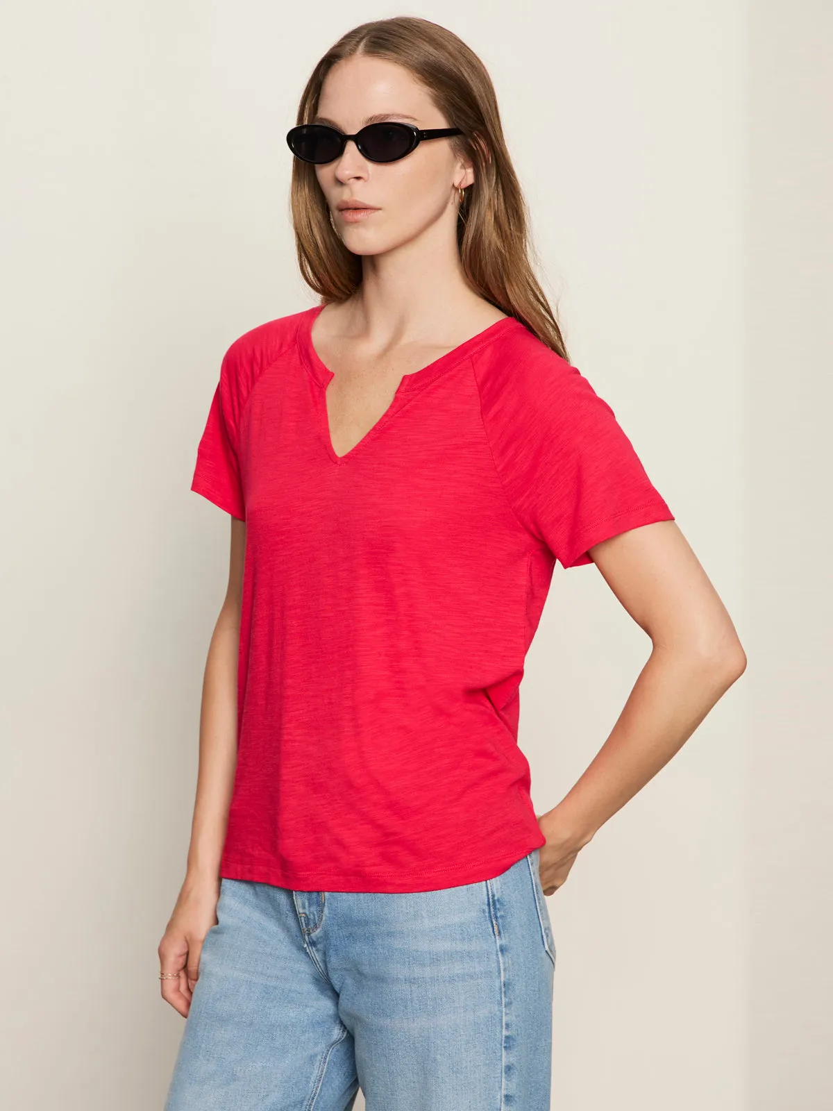 short sleeved Notch Neck Tee Radiant