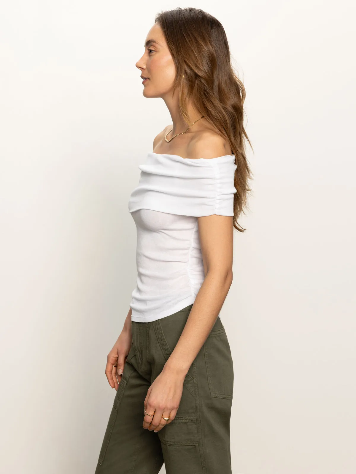 Off Shoulder Rib Tee White Classic Comfort Style