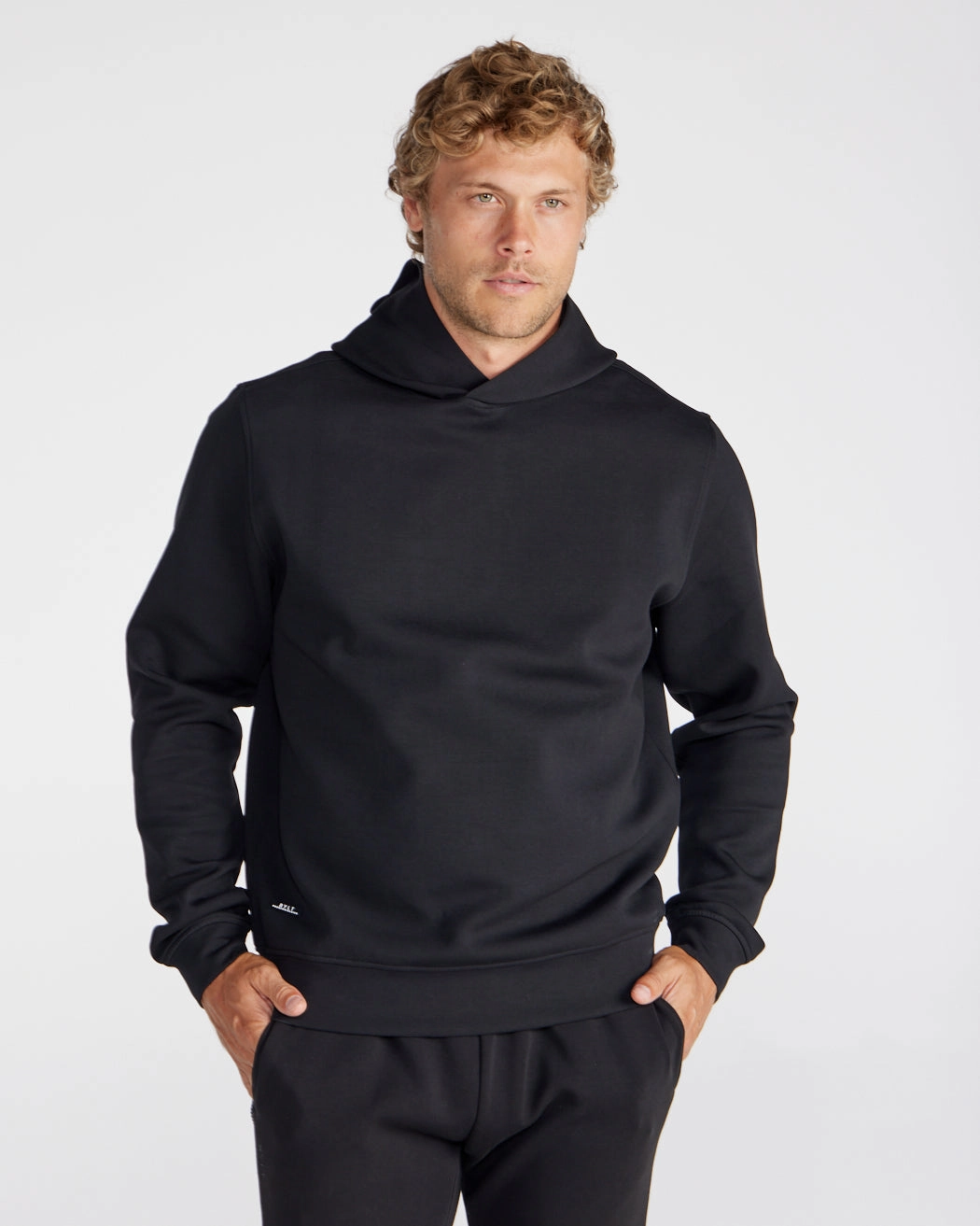 Smart Design Relaxed Vibe Roamknit Hoodie