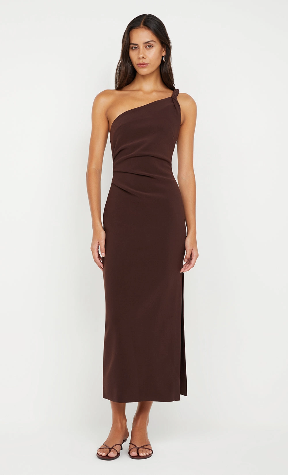 Minimal Fit ARIVEN ASYM MIDI DRESS - DARK CHOCOLATE