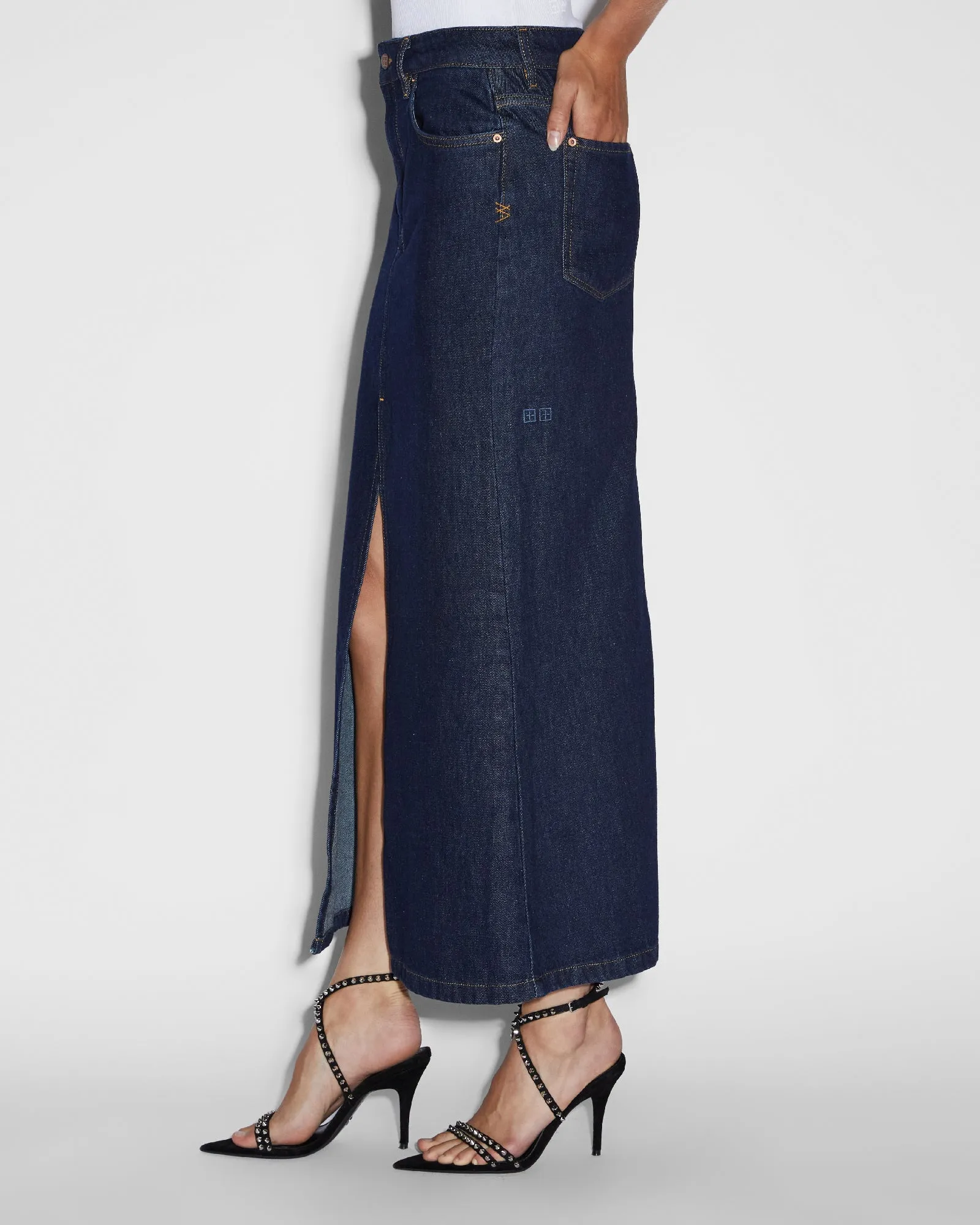 Minimalist Night Out Smooth SWERVE SKIRT LEGACY