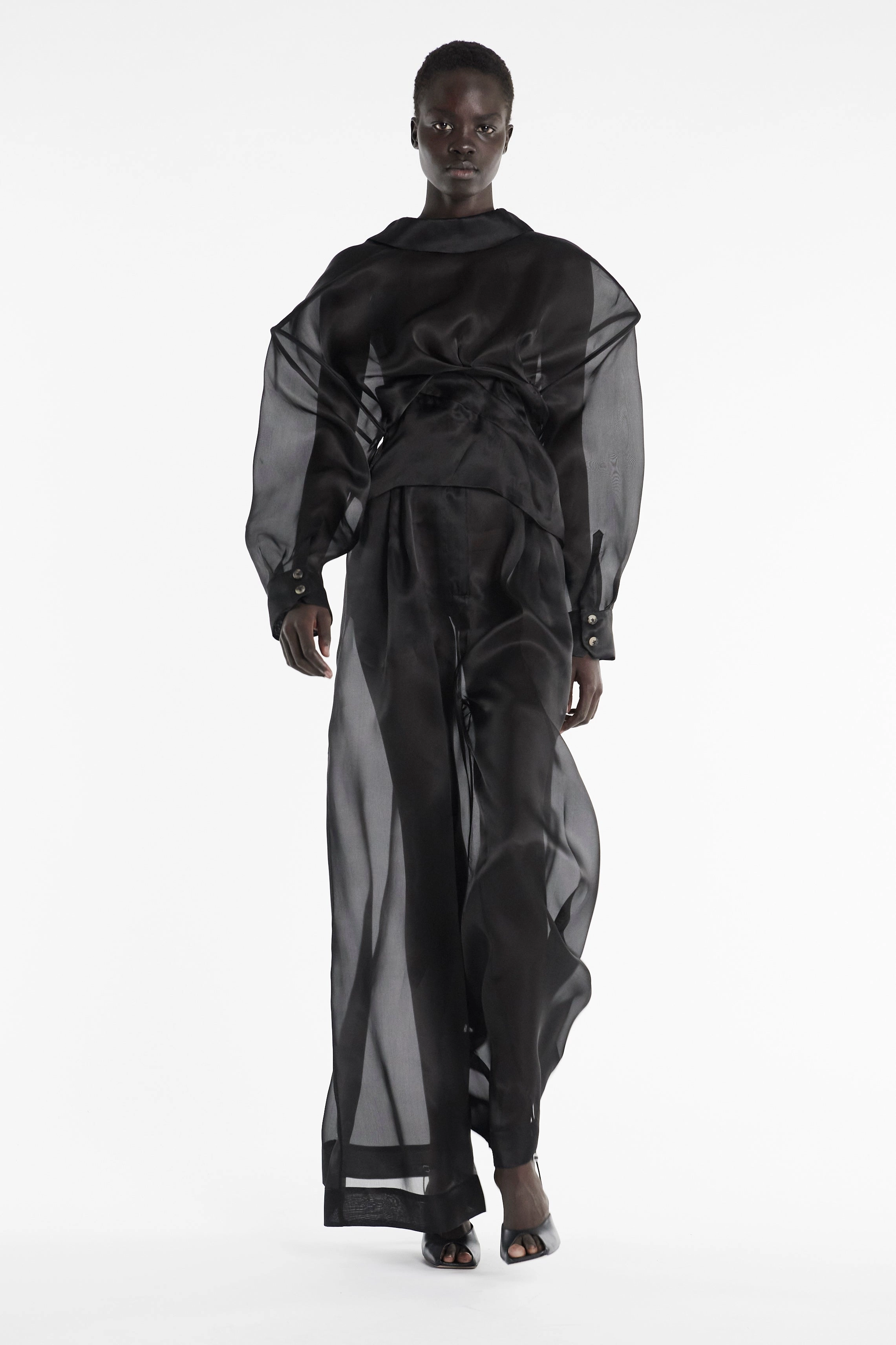 Relaxed Look Thermal Insulation Organza Twisted Shirt Black